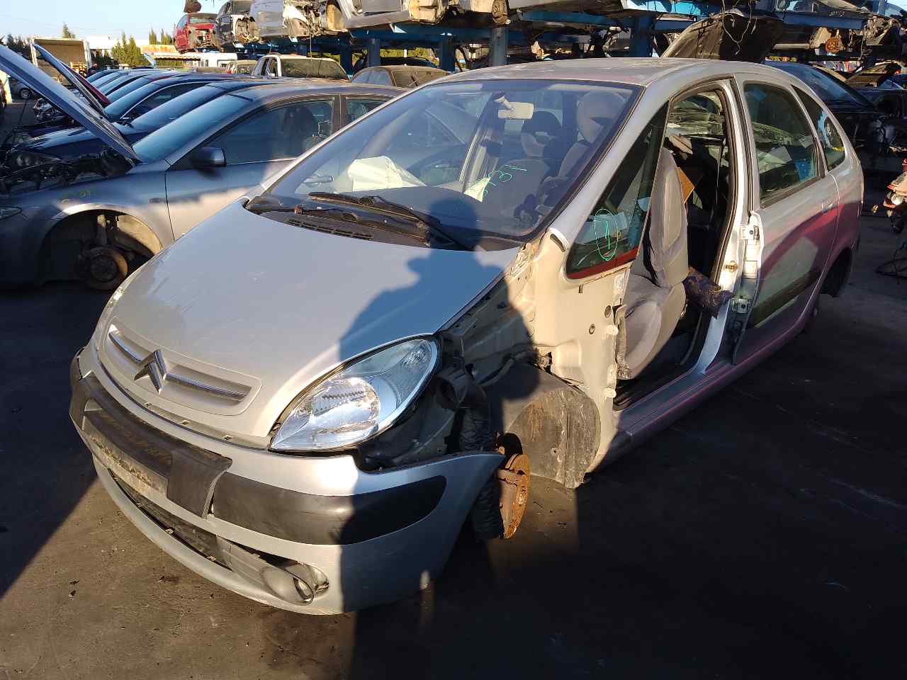 CITROËN Xsara Picasso 1 generation (1999-2010) Feu antibrouillard avant droit FASEII 19160427