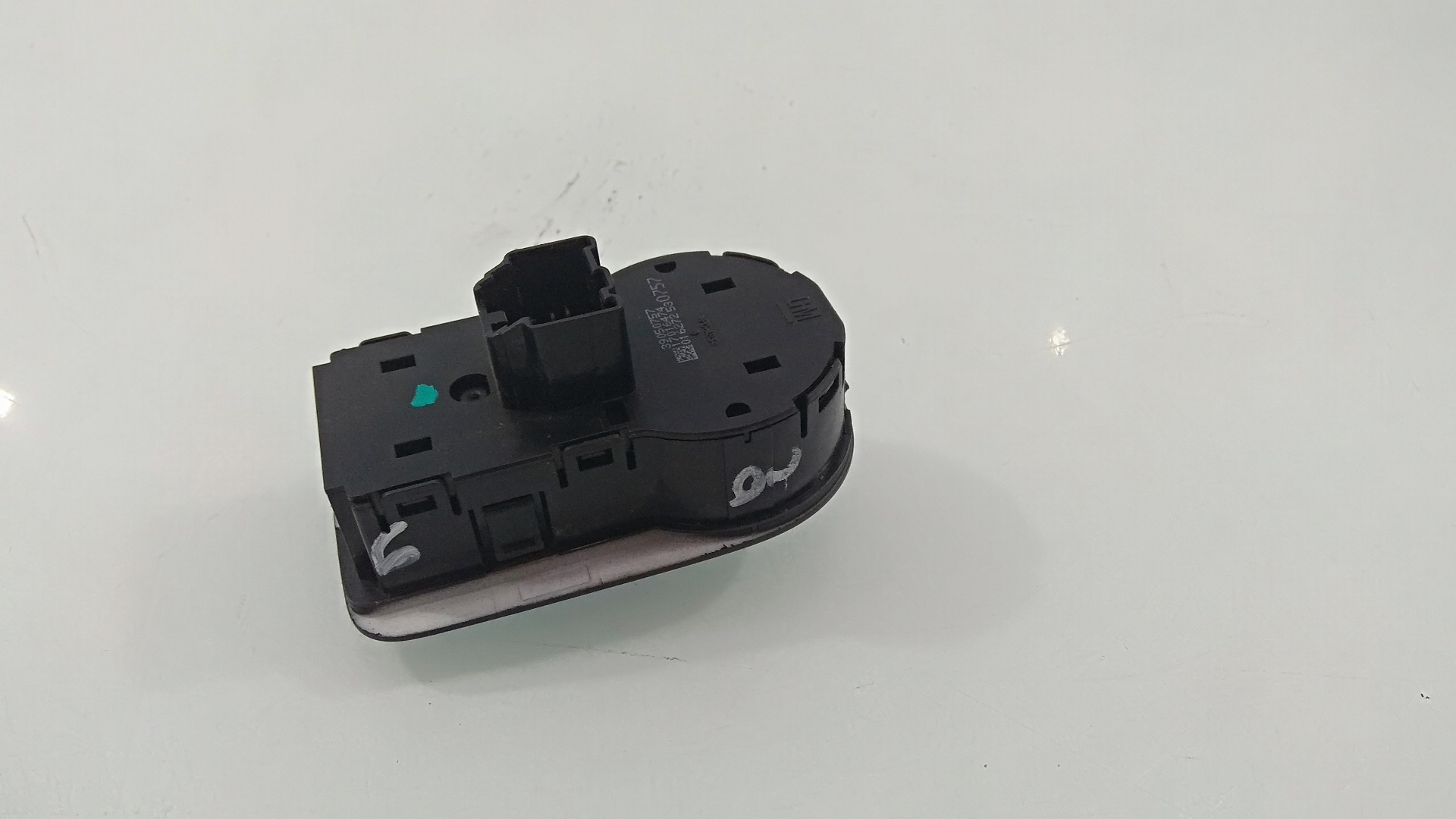 OPEL Astra K (2015-2021) Headlight Switch Control Unit 39050757 24408961