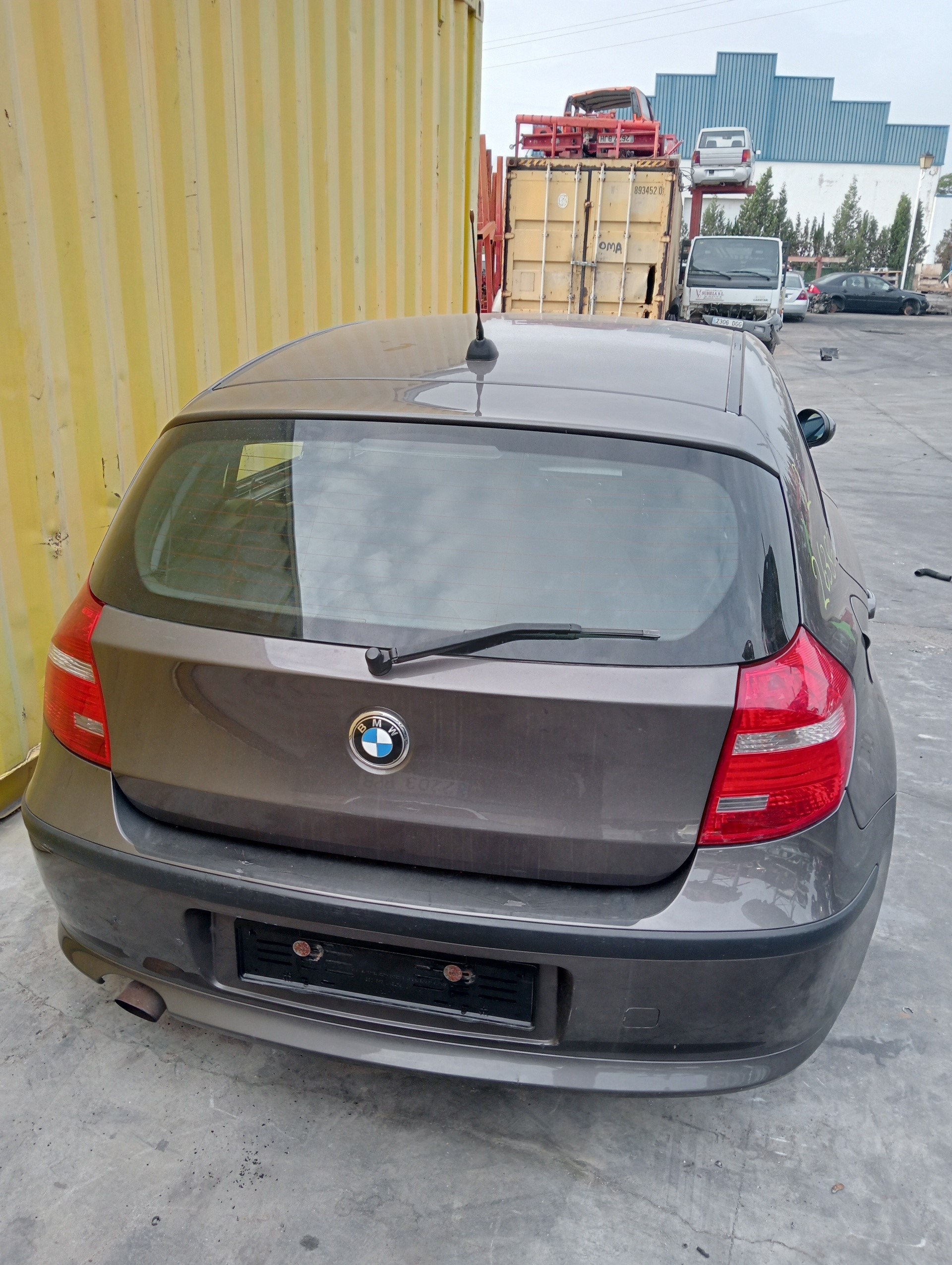 BMW 1 Series E81/E82/E87/E88 (2004-2013) Saugiklių dėžė 911944403 24408999