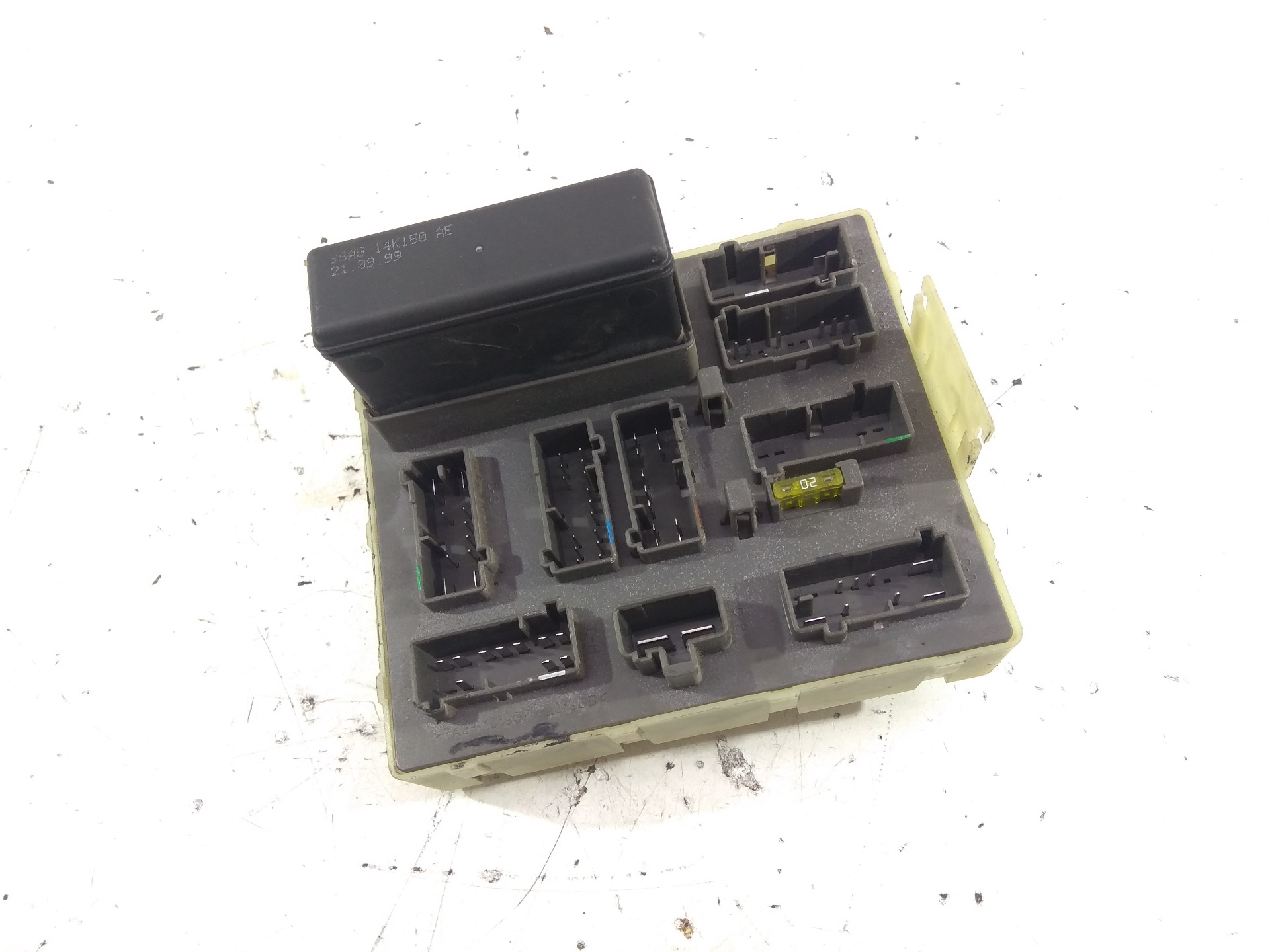 FORD Focus 1 generation (1998-2010) Fuse Box 98AG14A073CG 19162978