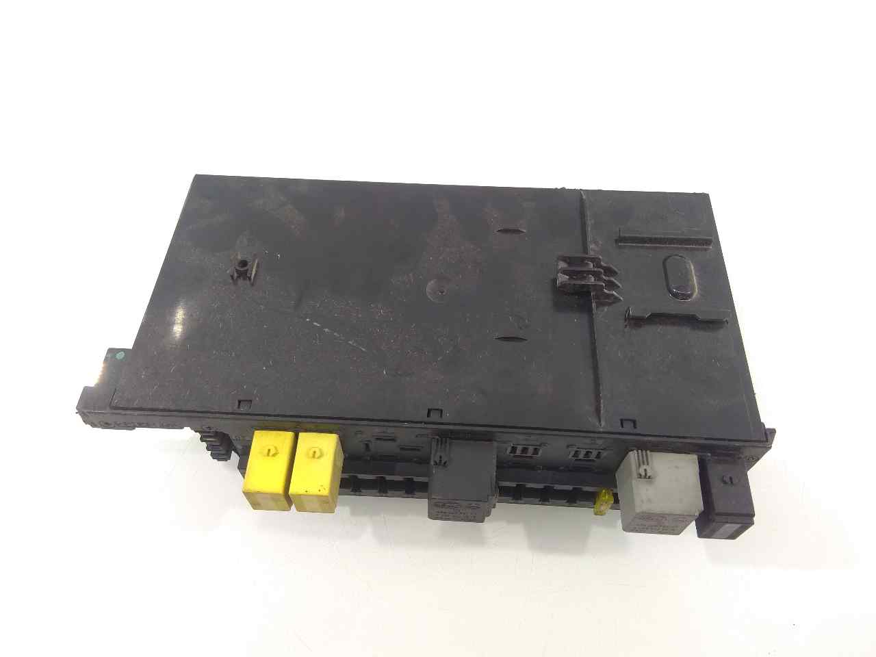 MERCEDES-BENZ C-Class W203/S203/CL203 (2000-2008) Fuse Box 2035450701 19084851