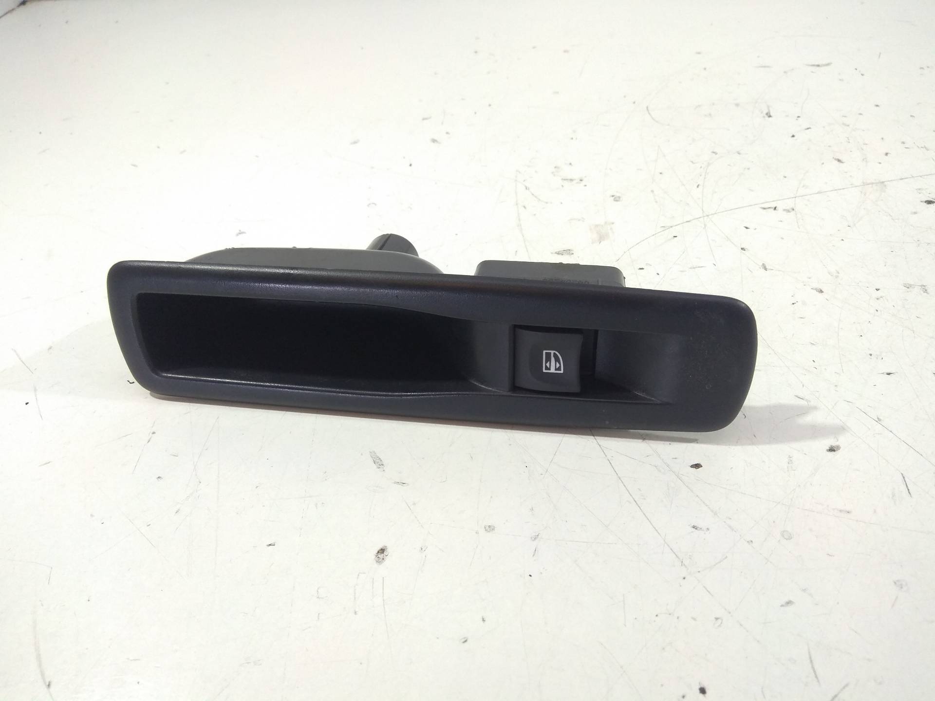 RENAULT Megane 3 generation (2008-2020) Front Right Door Window Switch 829500004R 19099532