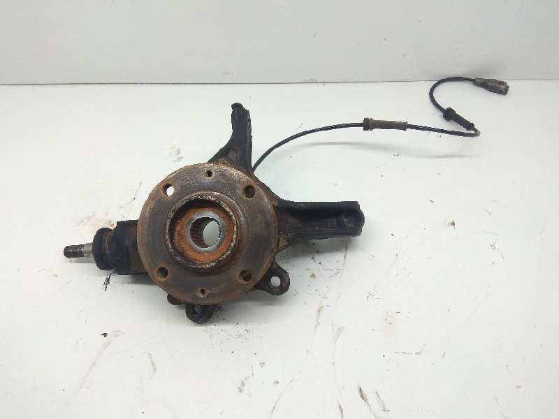 PEUGEOT 3008 1 generation (2010-2016) Front Right Wheel Hub CONSENSOR 19106665