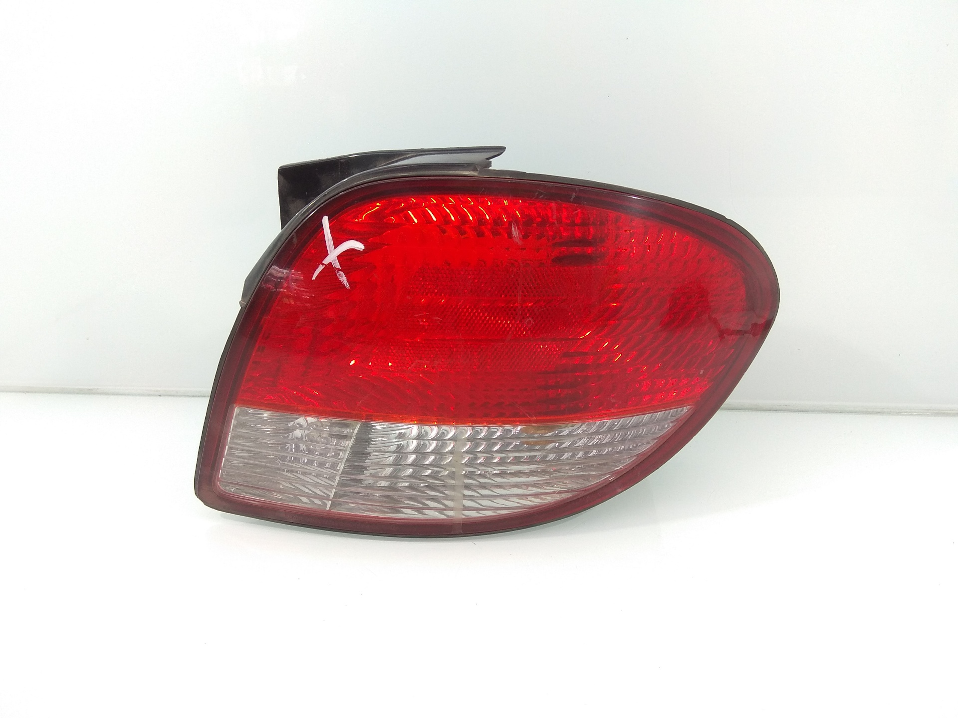 HYUNDAI RD (1 generation) (1996-2002) Rear Right Taillight Lamp INTERMITENTEBLANCO 18822789