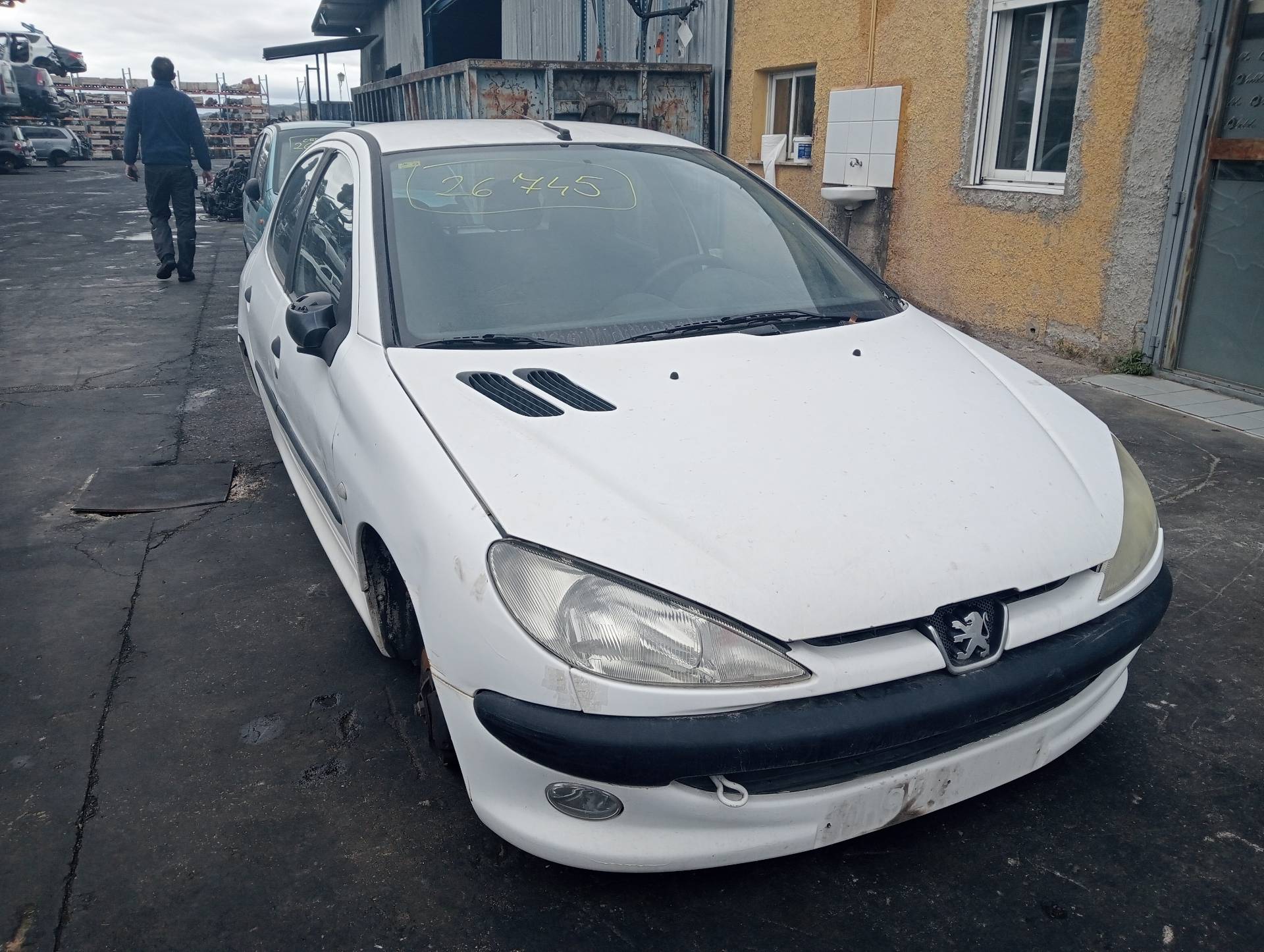 PEUGEOT 206 1 generation (1998-2009) Фонарь задний левый 26242375