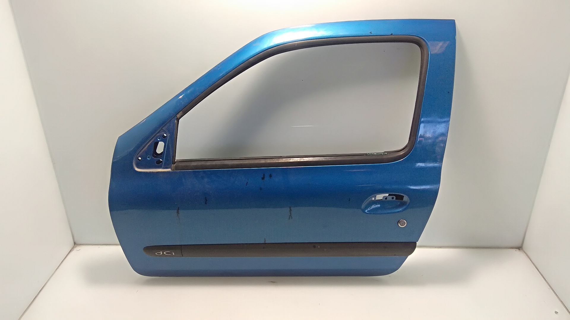 RENAULT Clio 1 generation (1990-1998) Predné ľavé dvere AZUL 25577965