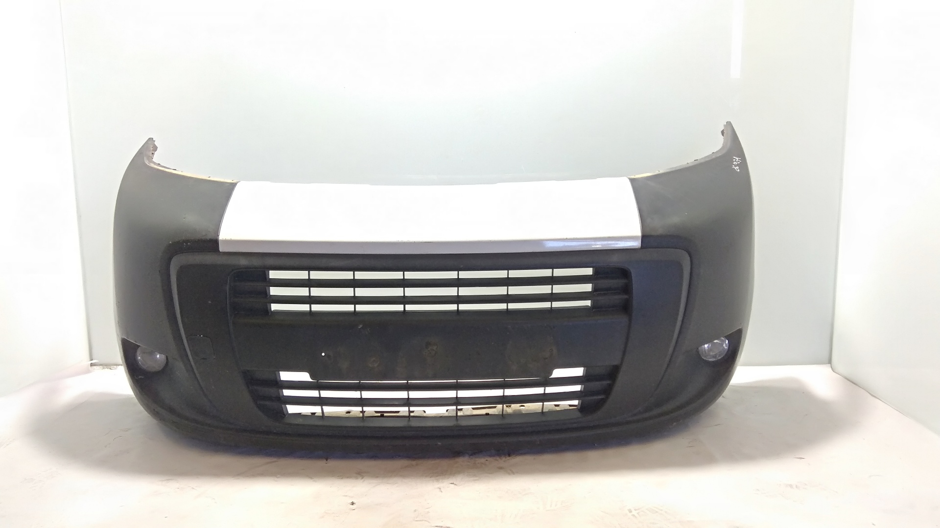 PEUGEOT Bipper 1 generation (2008-2020) Front Bumper BLANCO 25346500