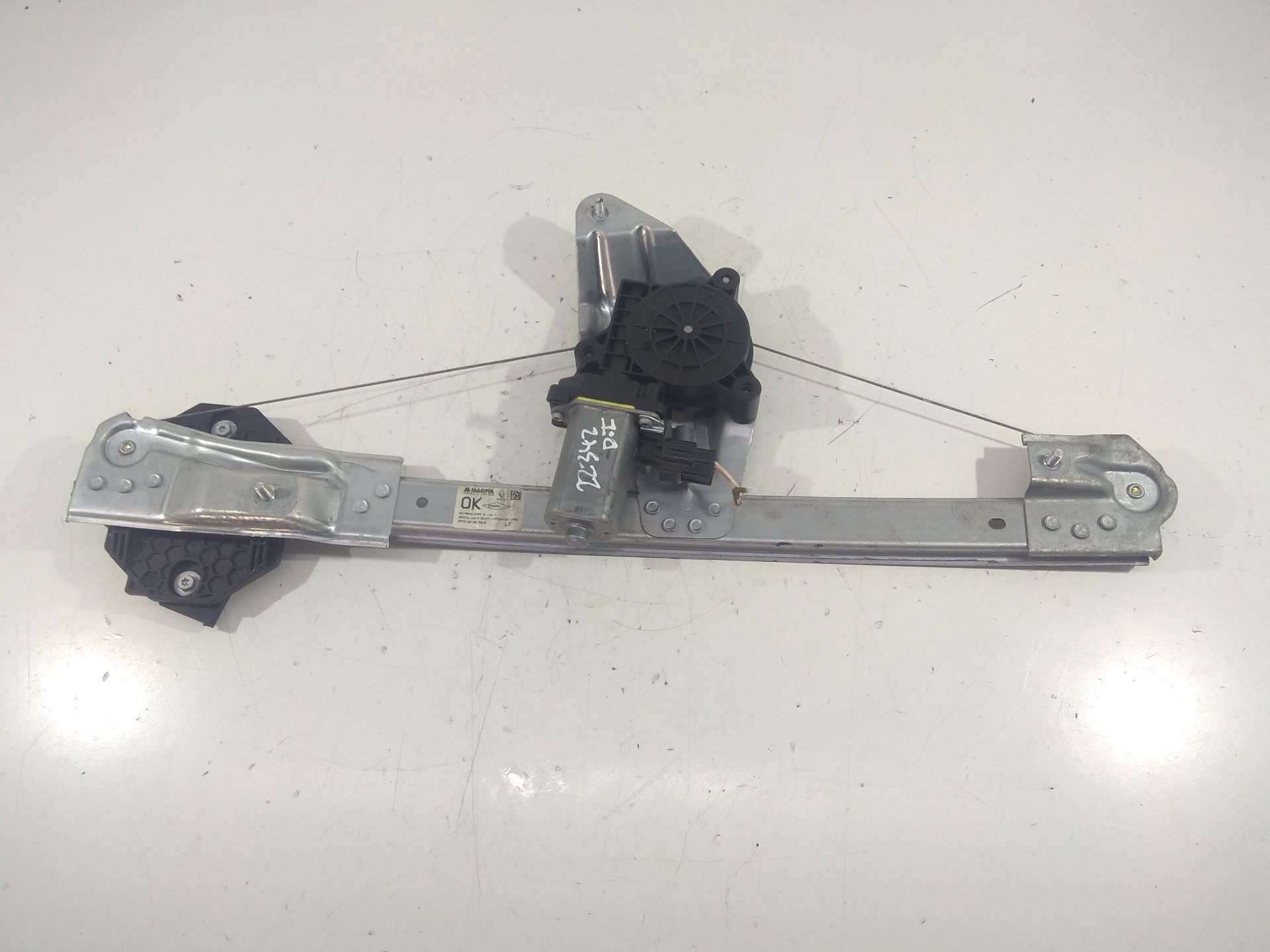 DACIA Sandero 1 generation (2008-2012) Front Left Door Window Regulator 26089480