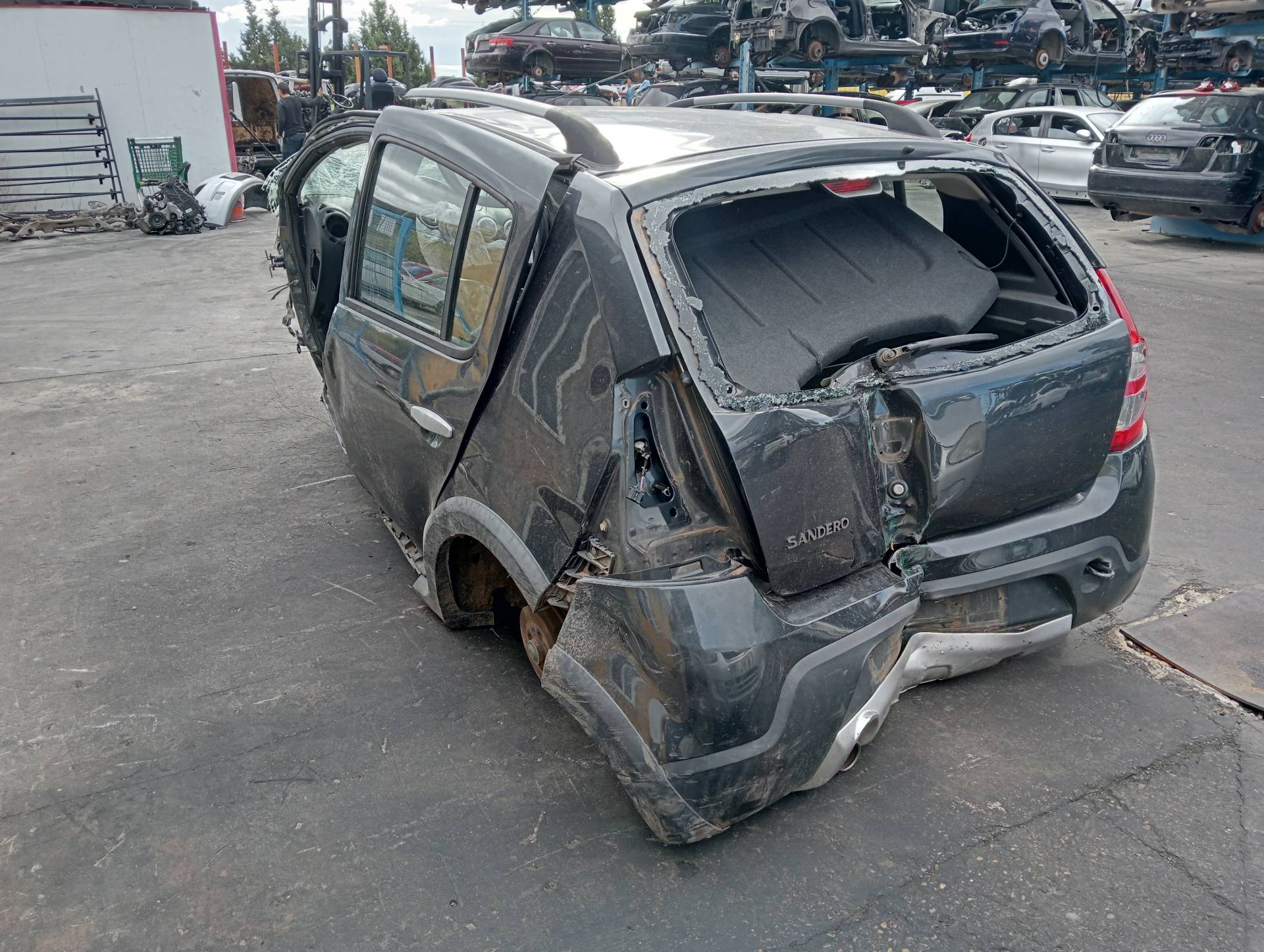 DACIA Bagāžas nodalījuma loga tīrītāja motorīts 8200734582C 24419531