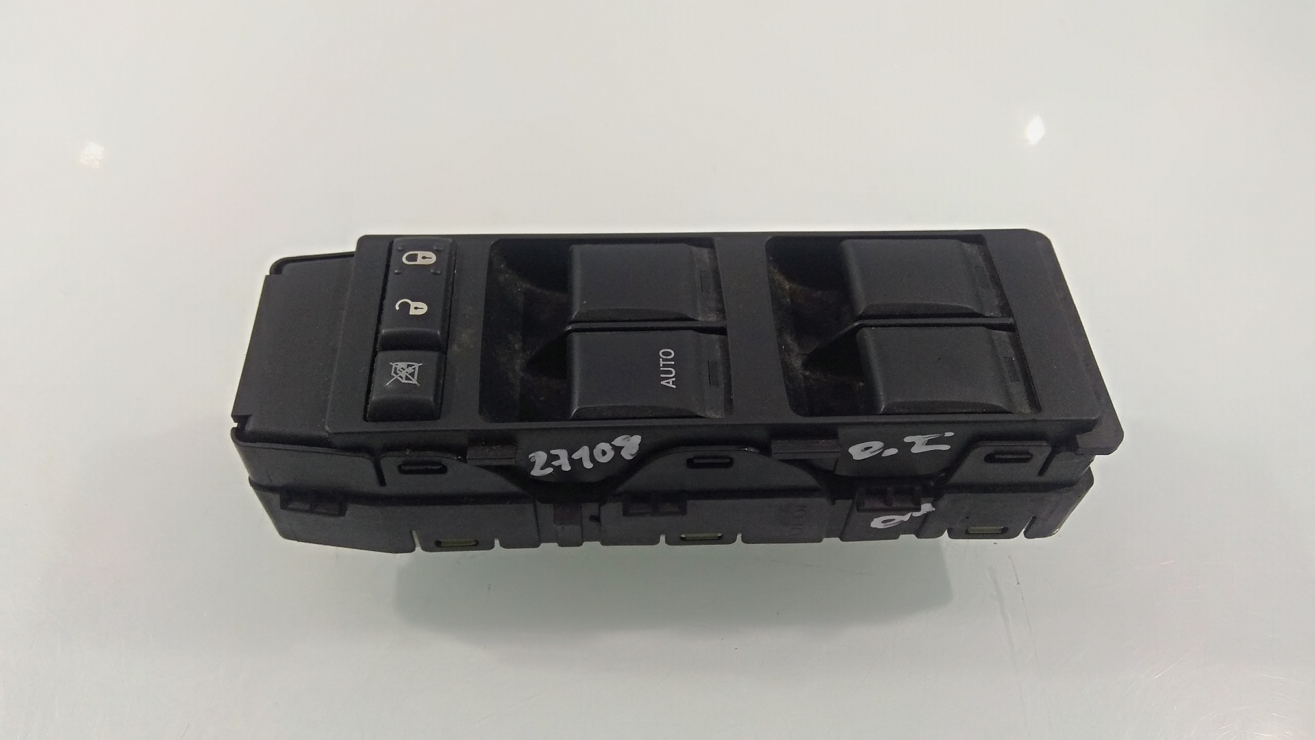 DODGE Caliber 1 generation (2006-2013) Кнопка стеклоподъемника передней левой двери 56040691AD, 1B3HBC8A87D387302 23843023