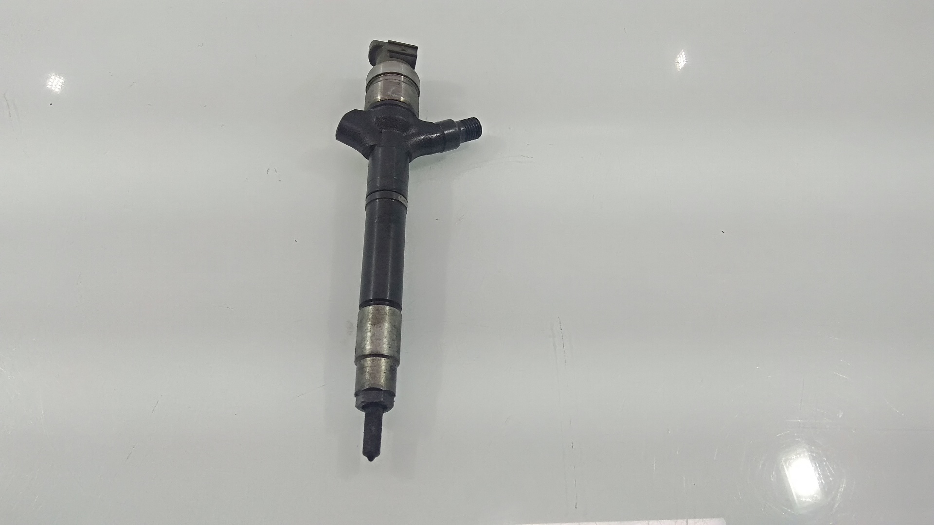 TOYOTA Avensis 2 generation (2002-2009) Fuel Injector 236700R010, DENSO, 04H05013 24418475