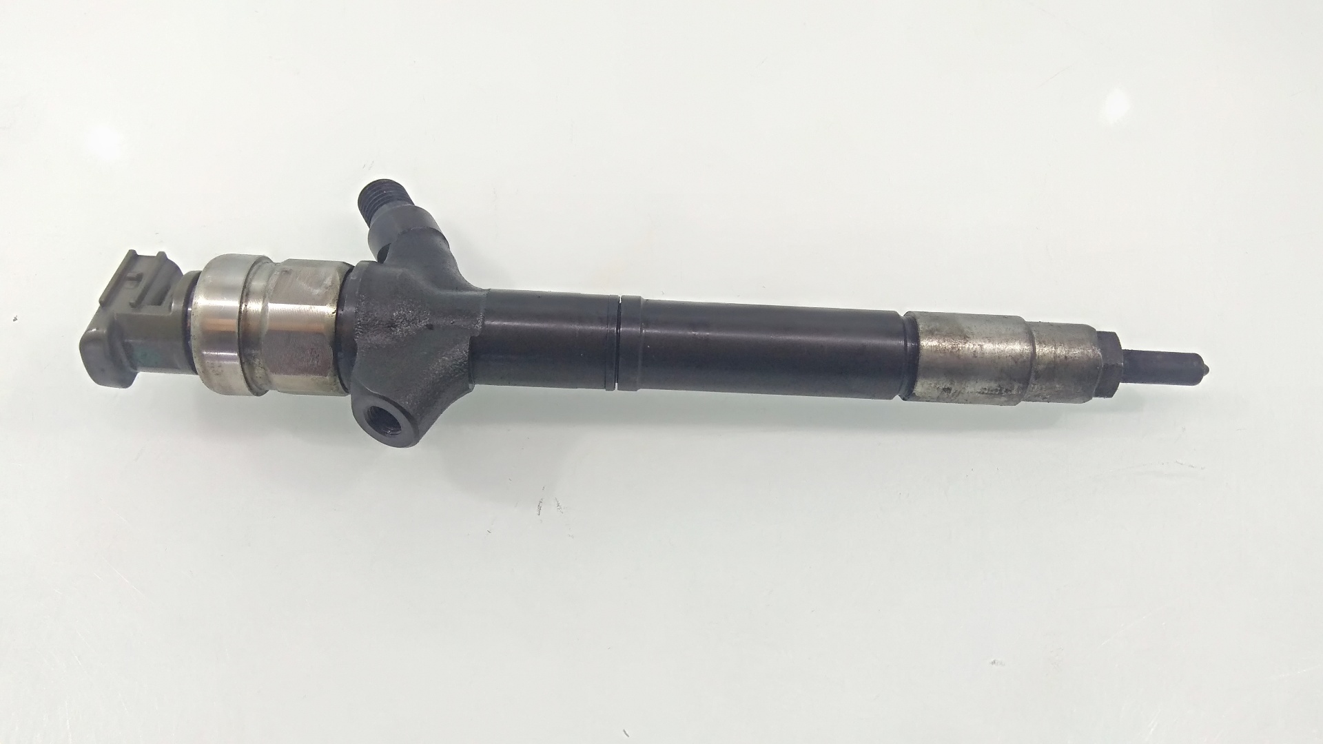 TOYOTA Avensis 2 generation (2002-2009) Fuel Injector 236700R010, DENSO, 04H05013 24418475