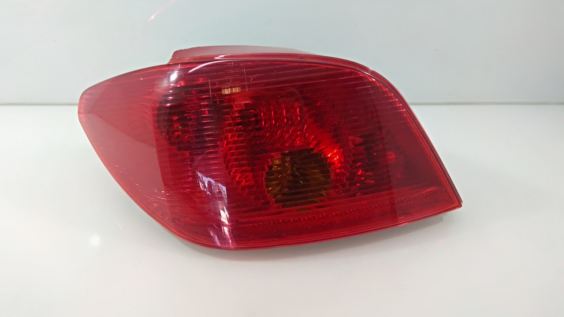 PEUGEOT 307 1 generation (2001-2008) Rear Left Taillight FASEI,VF33C9HYB84363569 24419573