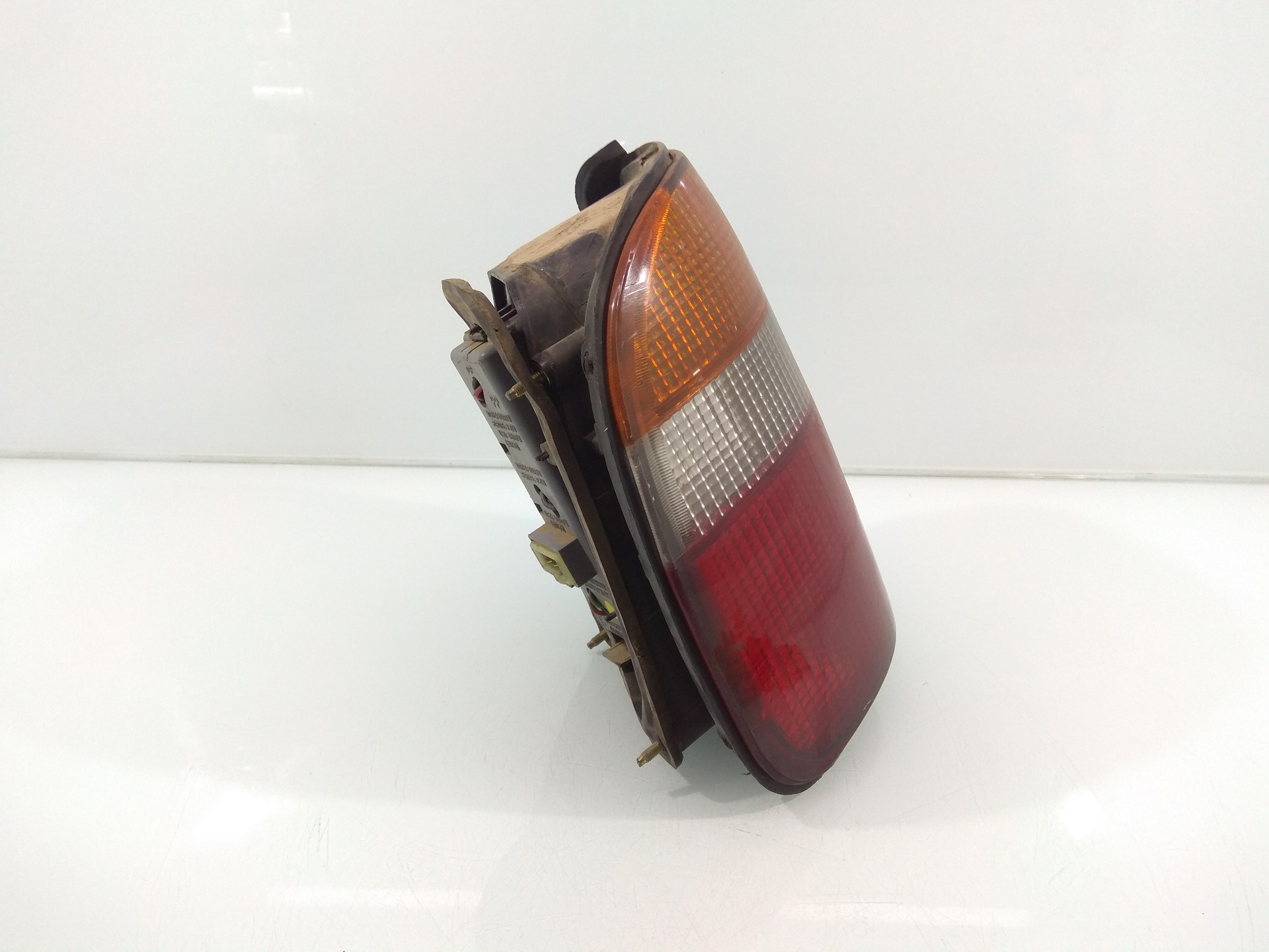 KIA Sportage 1 generation (1993-2006) Rear Left Taillight INTERMITENTEBLANCO 18837081