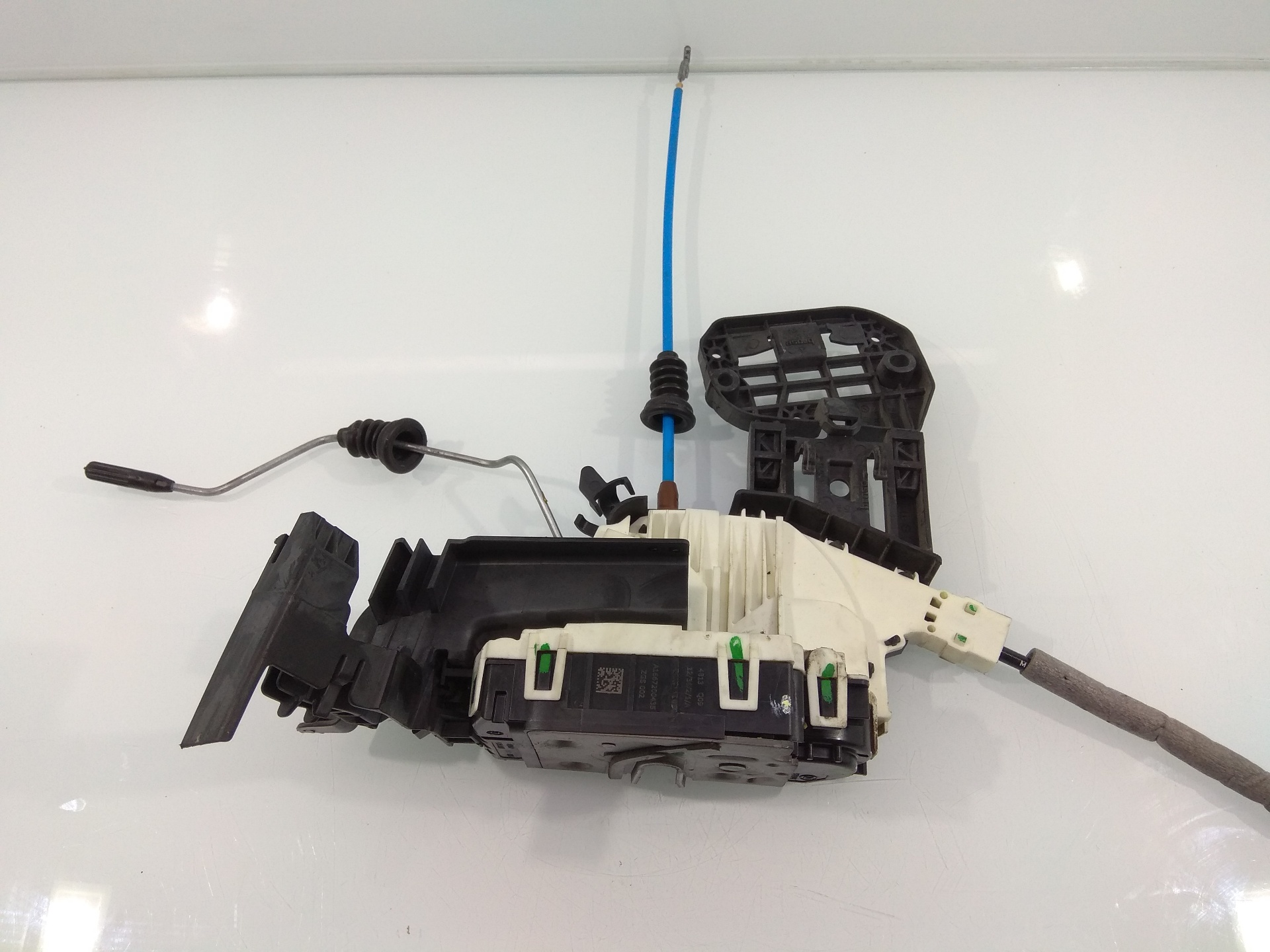 MERCEDES-BENZ A-Class W176 (2012-2018) Front Right Door Lock A1667200435 19182073