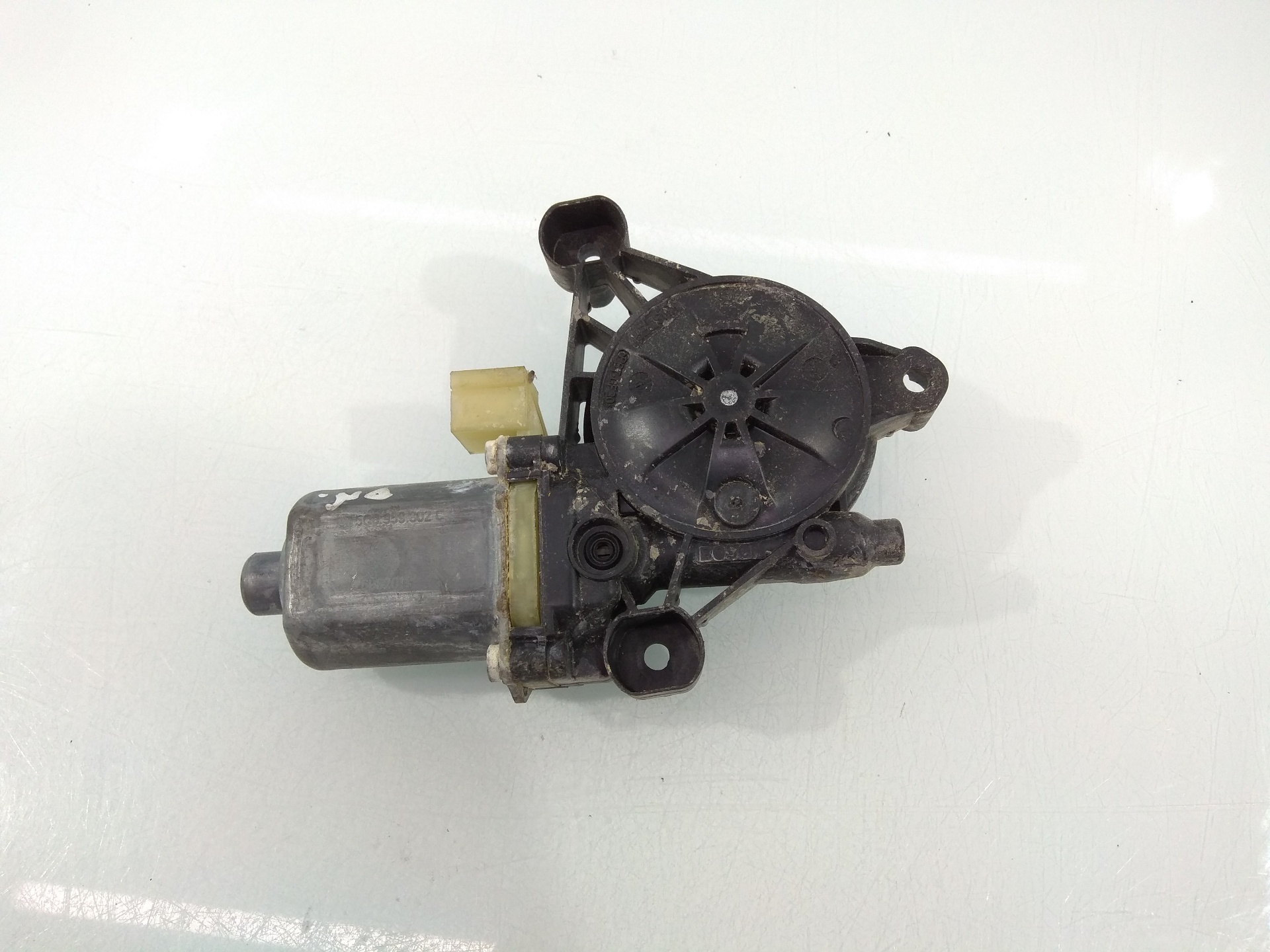 SEAT Toledo 3 generation (2004-2010) Moteur de commande de vitre de porte arrière droite 5Q0959802C 19222413