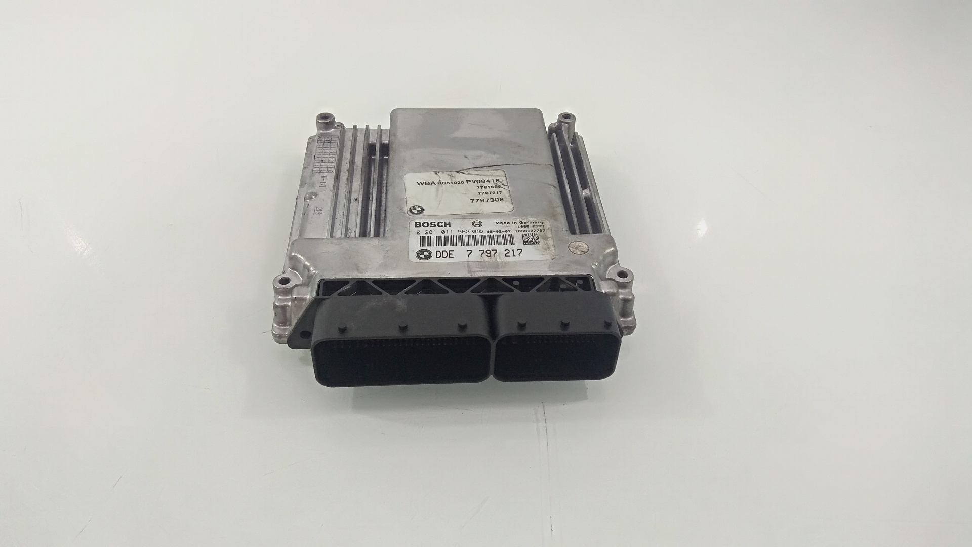 BMW 1 Series E81/E82/E87/E88 (2004-2013) Motorkontrolenhed ECU 7797217 24417059