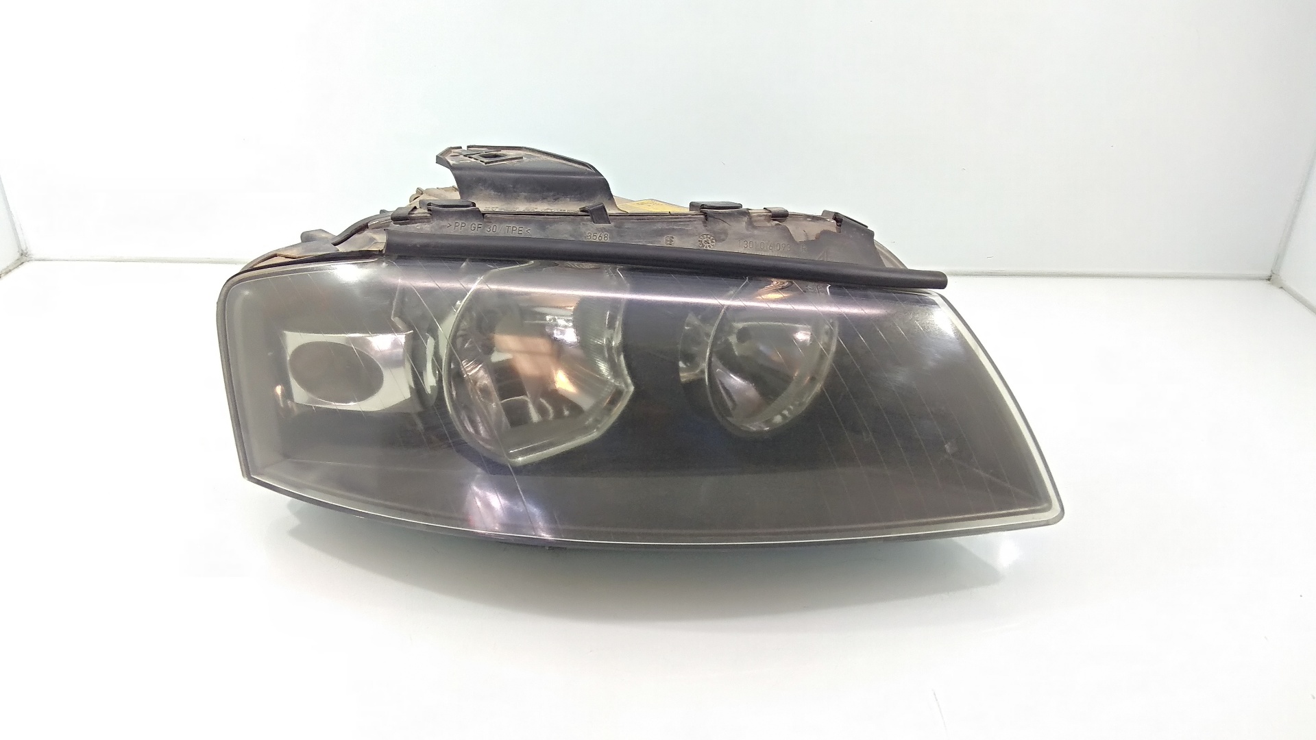 AUDI A3 8P (2003-2013) Front Right Headlight 8P0941004A 24418722