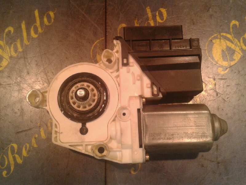 SEAT Cordoba 2 generation (1999-2009) Moteur de commande de vitre de porte avant droite 6Q2959801A,5PUERTAS 19017203