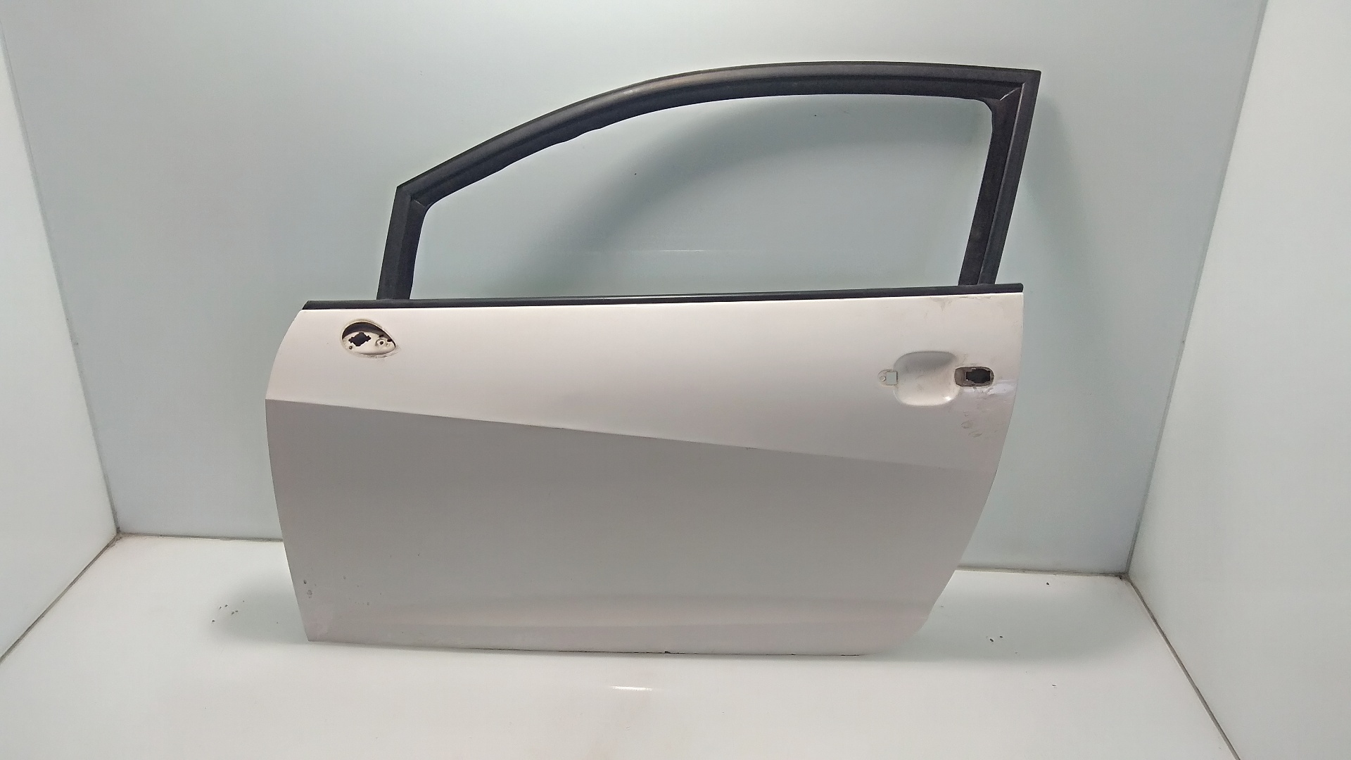 SEAT Ibiza 4 generation (2008-2017) Front Left Door BLANCO 25814567