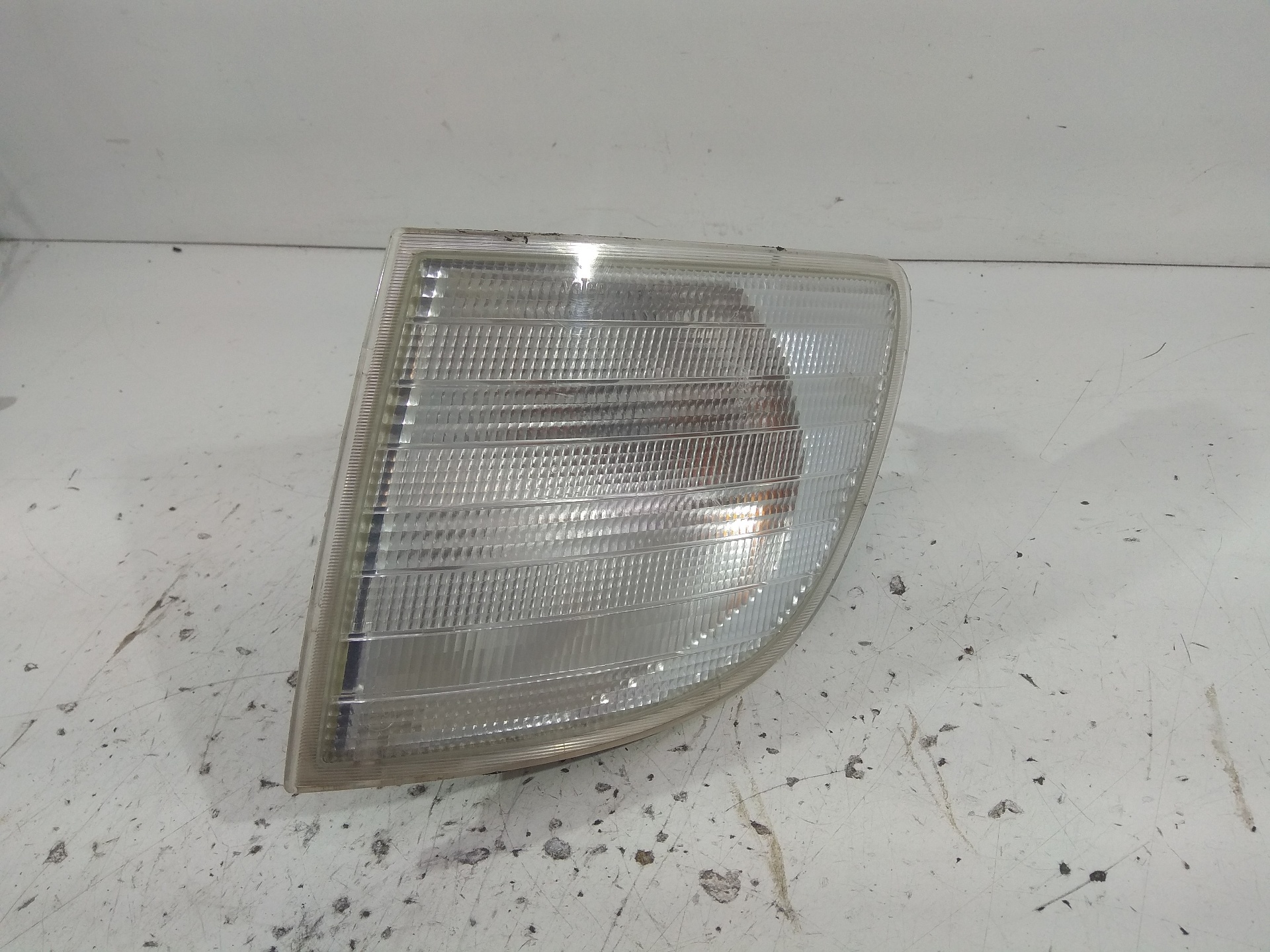 MERCEDES-BENZ Vito W638 (1996-2003) Front left turn light BLANCO 19146357