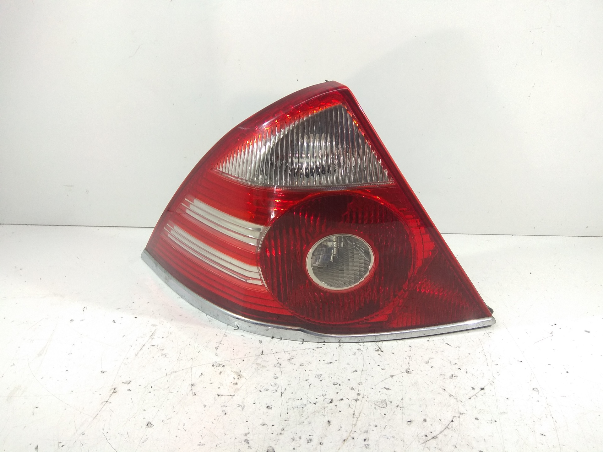 FORD Mondeo 3 generation (2000-2007) Rear Left Taillight FASEII 24407259