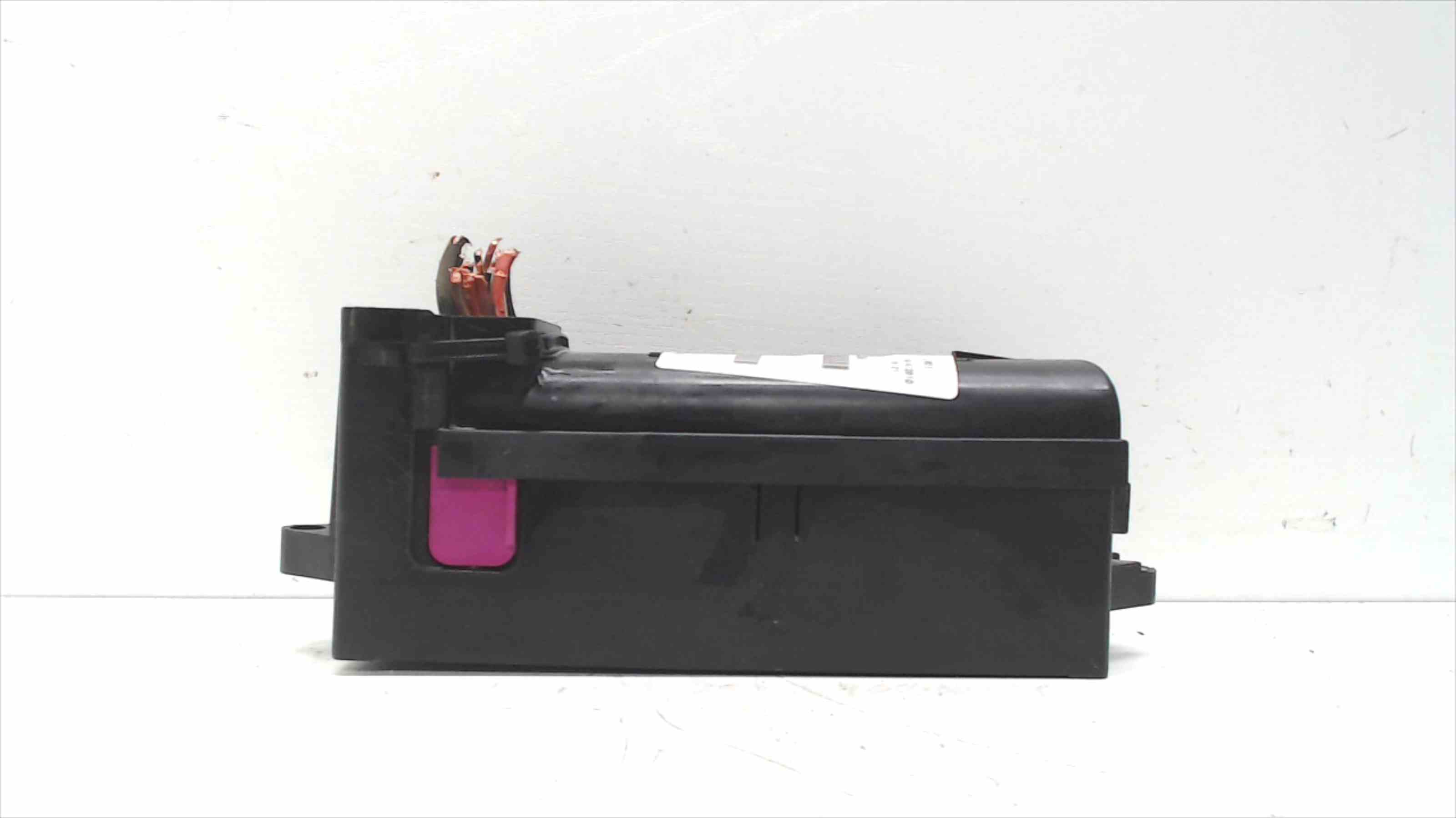 SEAT Altea 1 generation (2004-2013) Fuse Box 5P1335450 24689465