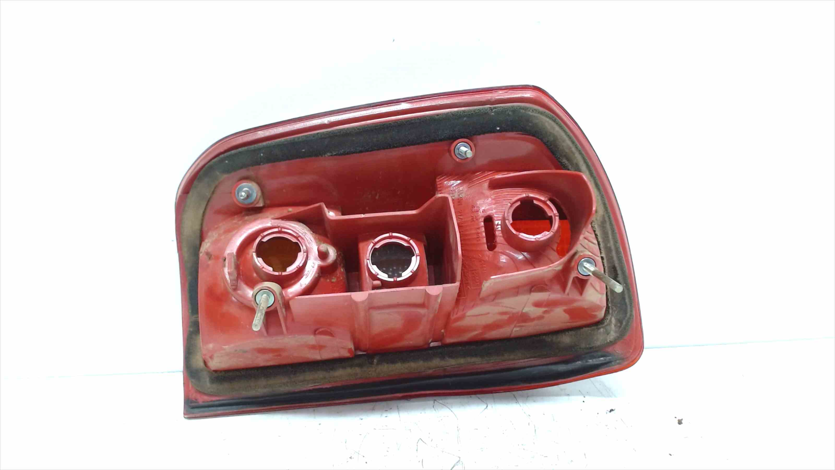 MERCEDES-BENZ Rear Right Taillight Lamp 265553S20A 24685834