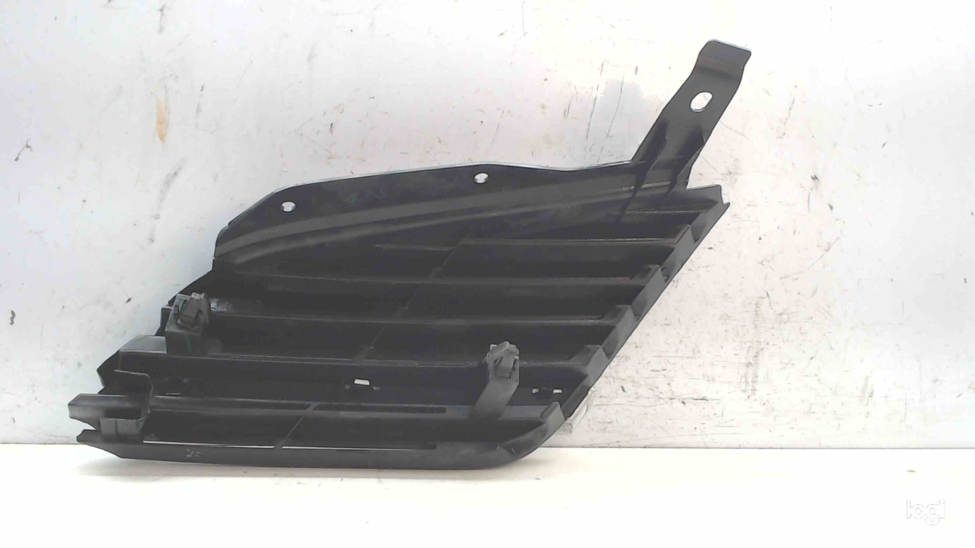 NISSAN Primera P12 (2001-2008) Radiator Grille 62320AU300 24687241