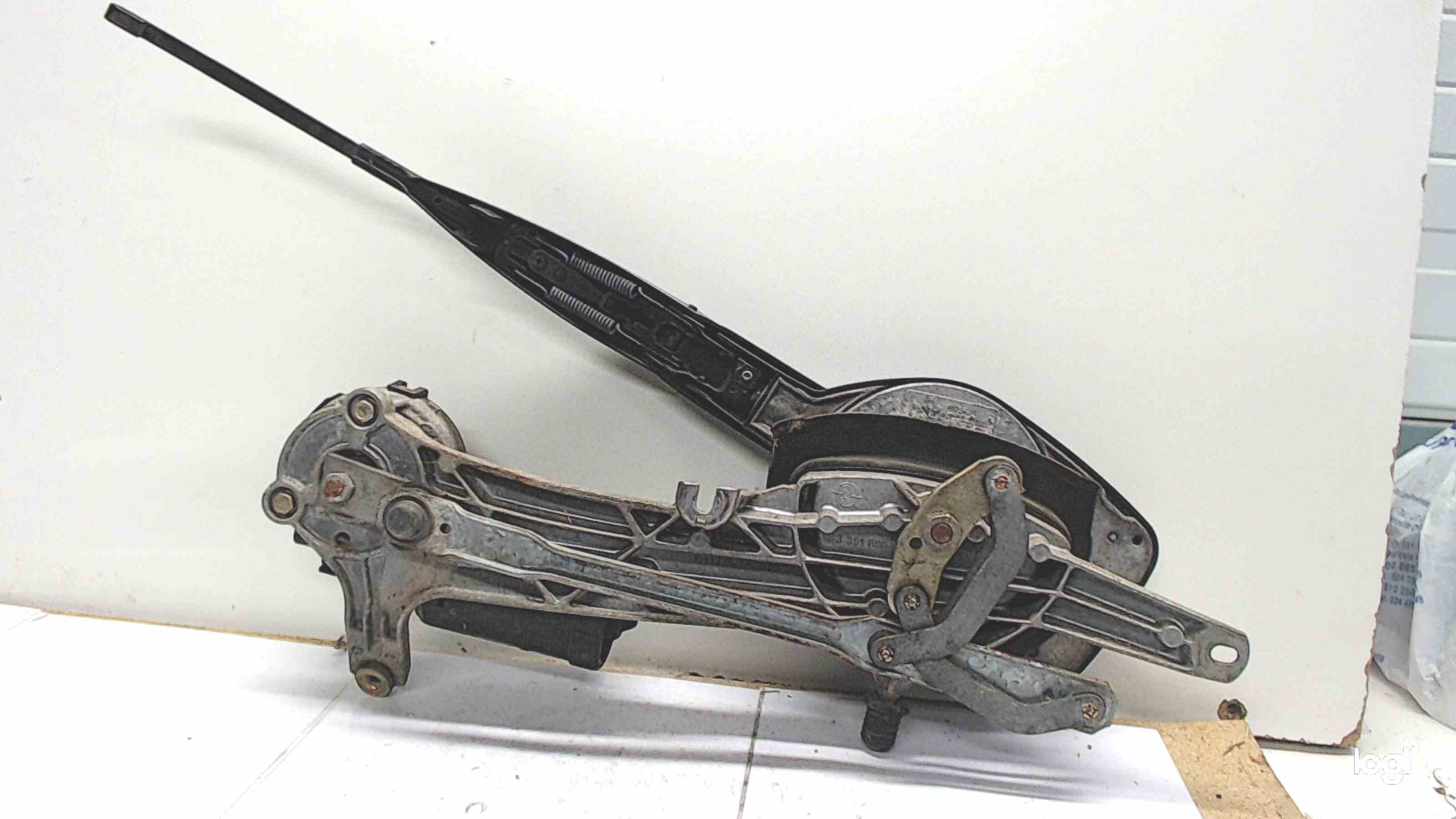 MERCEDES-BENZ E-Class W210 (1995-2002) Front Wiper Arms 0390241420 24685157