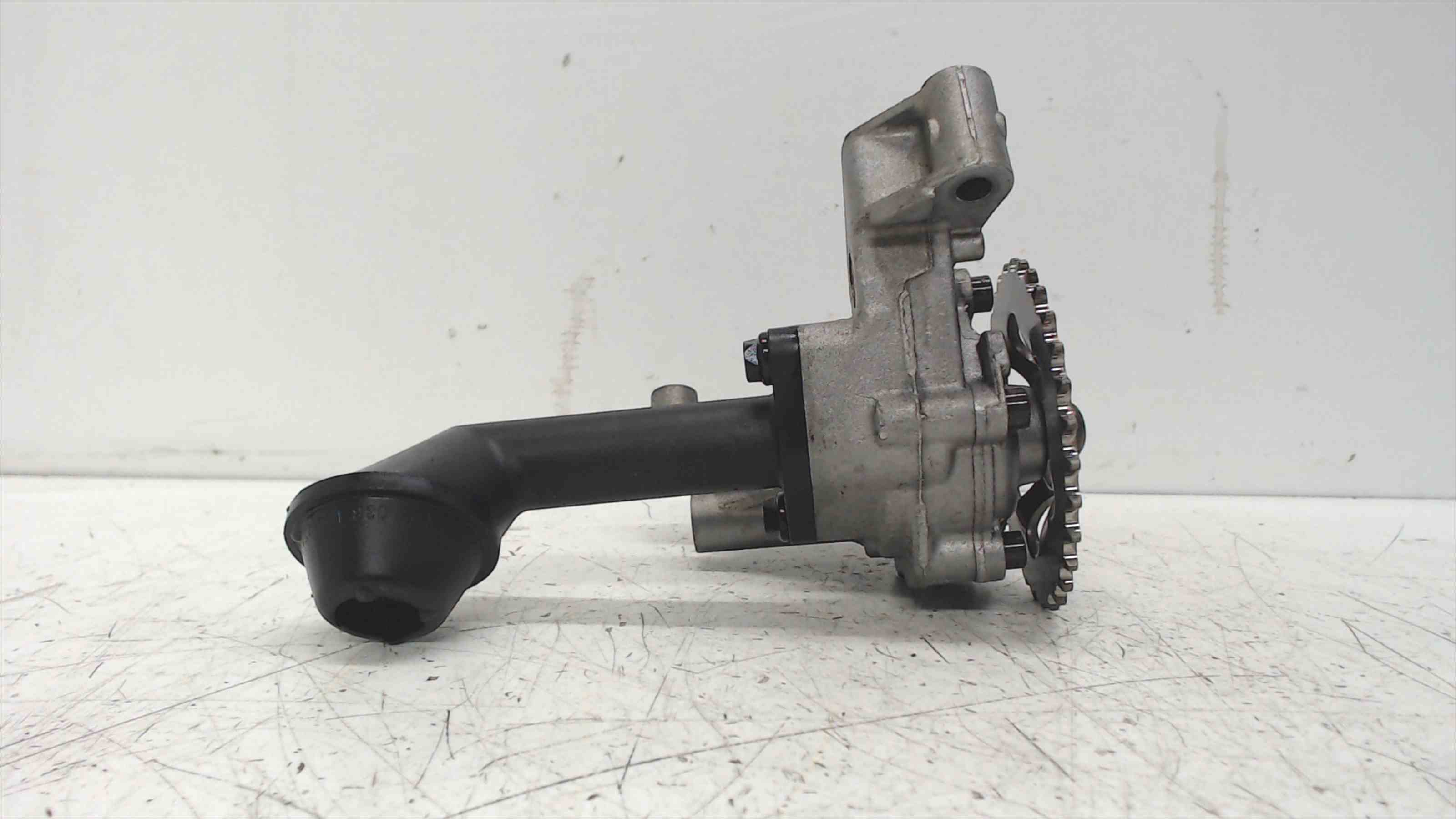 SEAT Cordoba 2 generation (1999-2009) Oil Pump 06A115105B 24517623