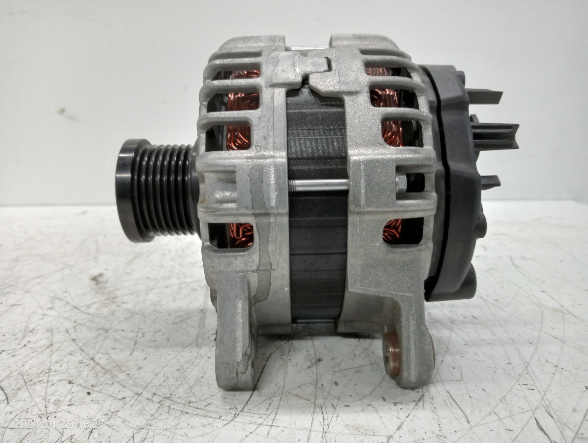 DACIA Duster 1 generation (2010-2017) Alternator 231007518R 25407096