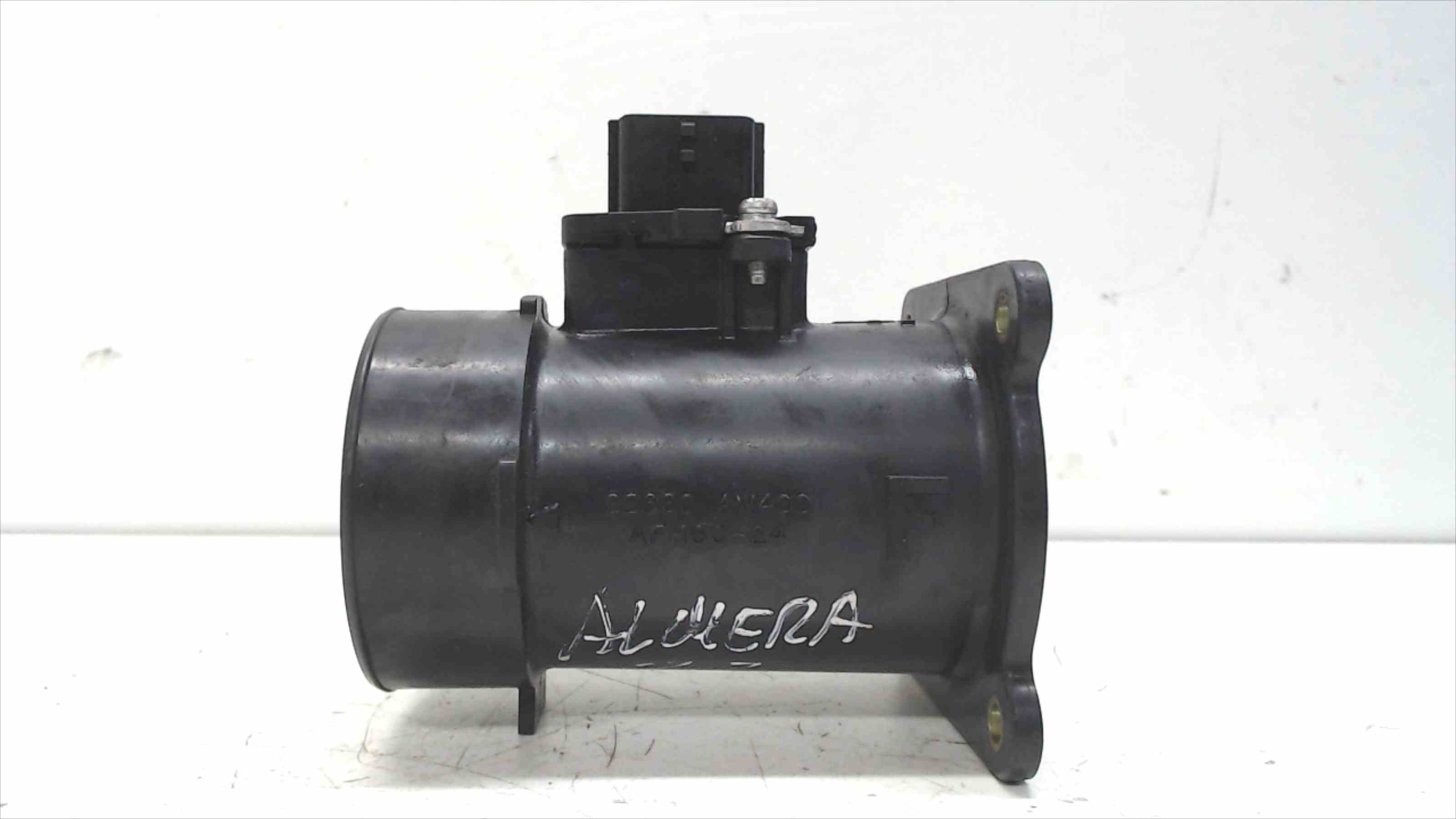 NISSAN Almera N16 (2000-2006) Mass Air Flow Sensor MAF 22680AW400 24689727