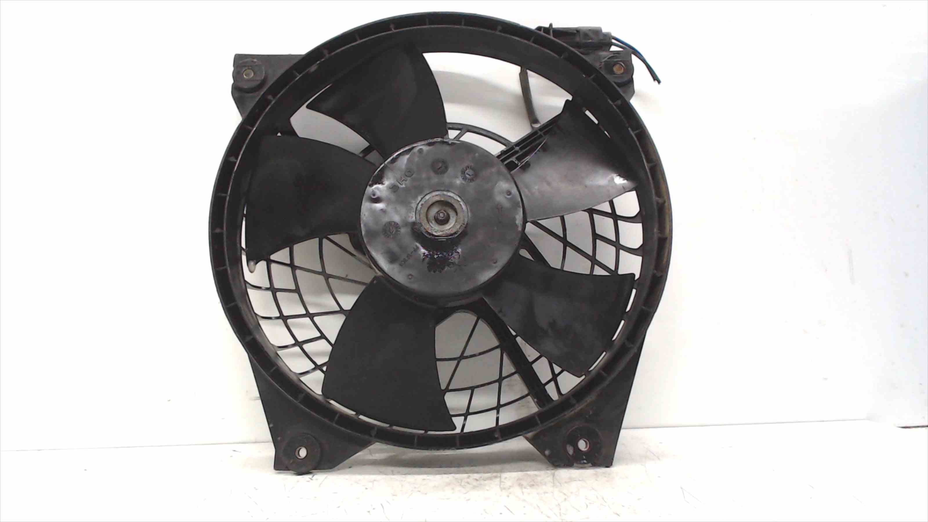 SSANGYONG Korando 2 generation (1997-2006) Difūzoriaus ventiliatorius 6841006500 24290221