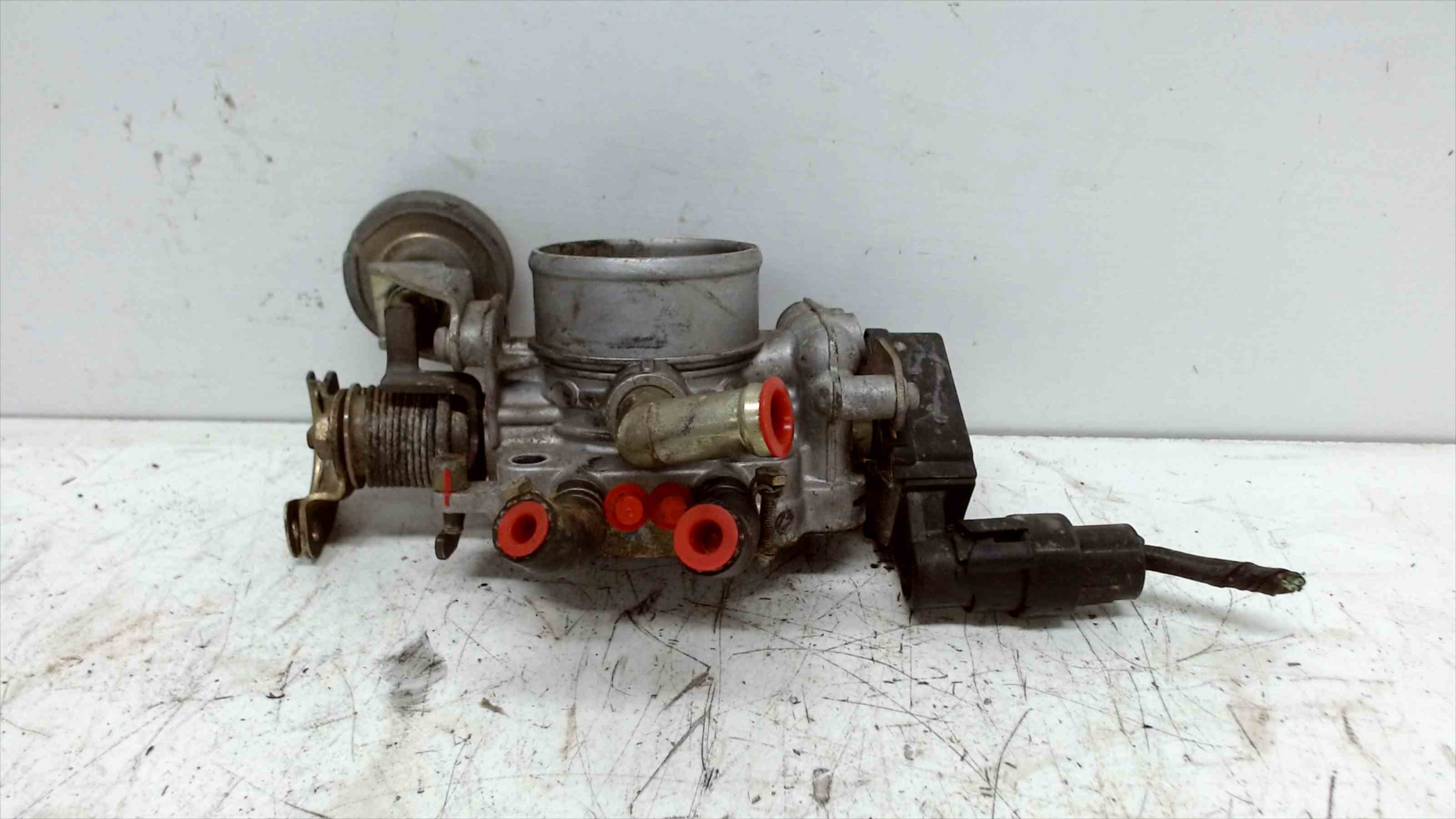 MAZDA 626 GD (1987-1996) Throttle Body 415728615 24686052