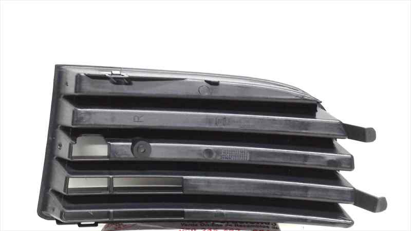 VOLKSWAGEN Golf Plus 2 generation (2009-2014) Front Right Grill 107.233216 24684840
