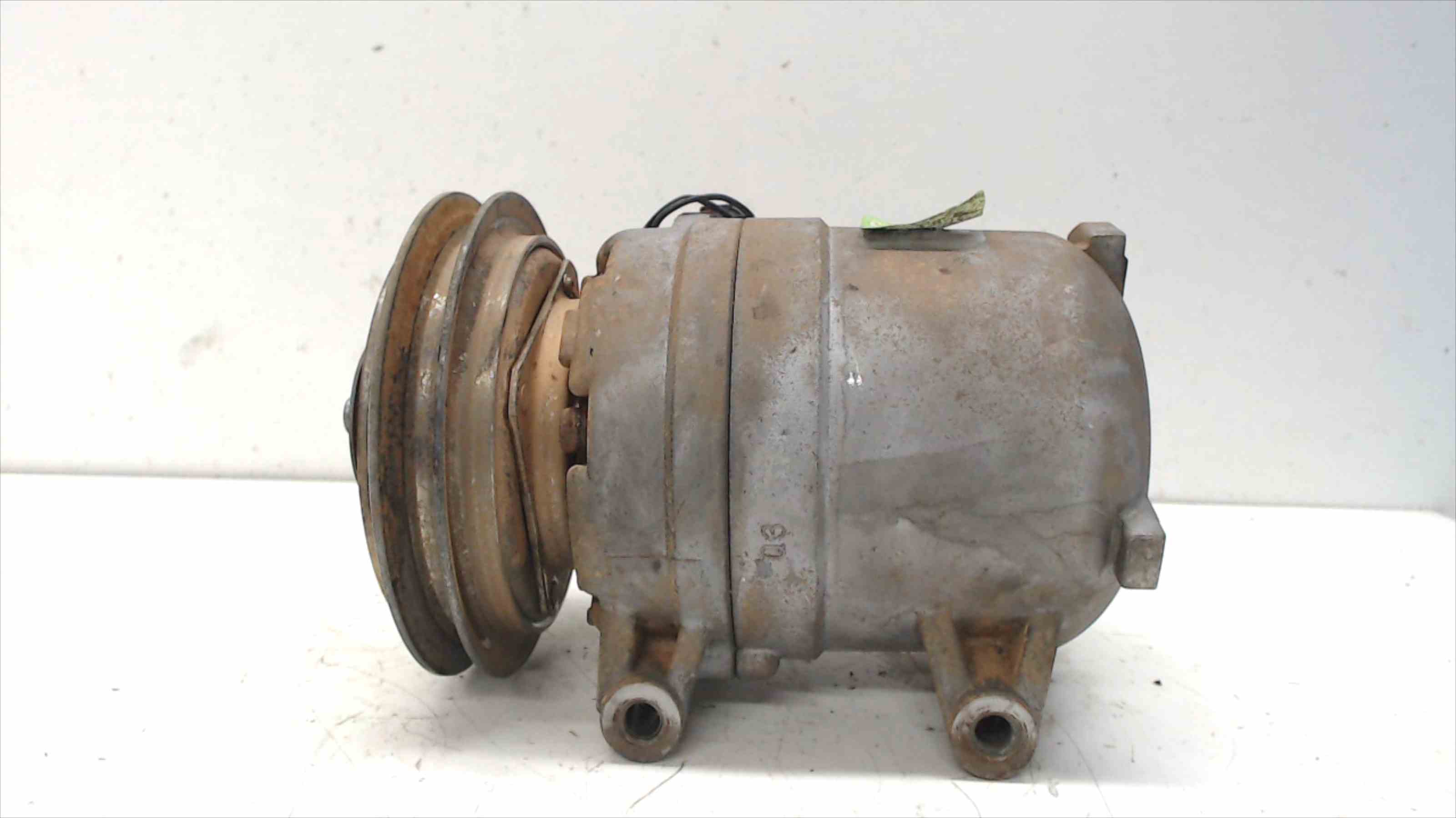 NISSAN Navara D22 (1997-2005) Air Condition Pump 92600VK510 24690017