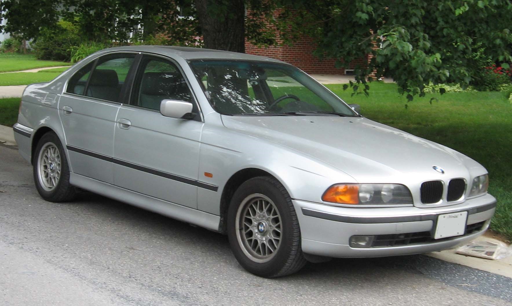 BMW 5 Series E39 (1995-2004) Priekinė dešinė apatinė šakė 1094234 24685123