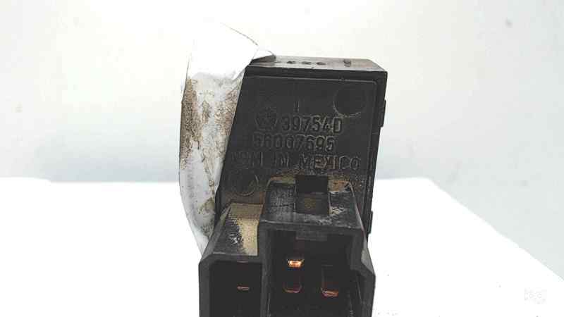 JEEP Cherokee 2 generation (XJ)  (1997-2001) Кнопка стеклоподъемника задней правой двери 56007695AD, ENC70C85CM52 24681551