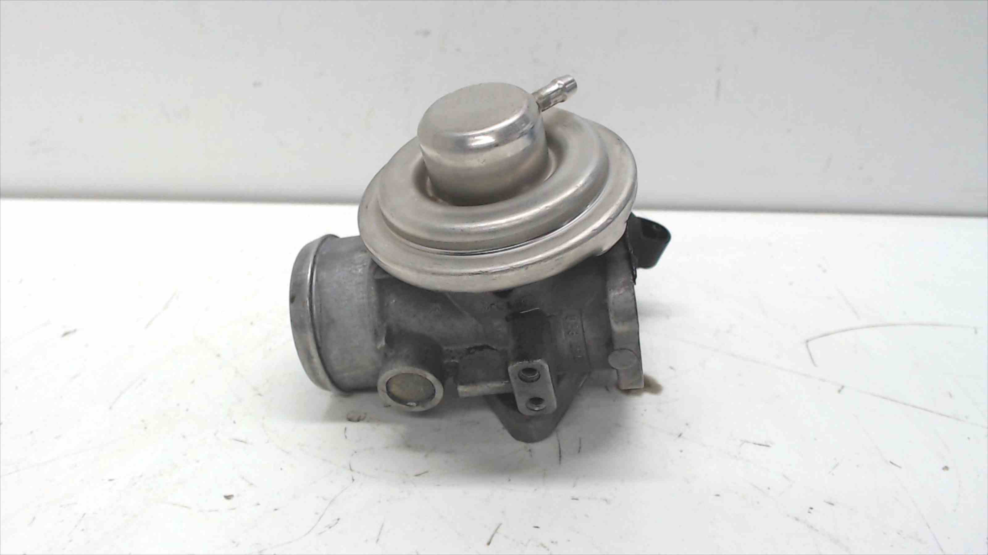 VOLKSWAGEN EGR vārsts 038131501E 24689431