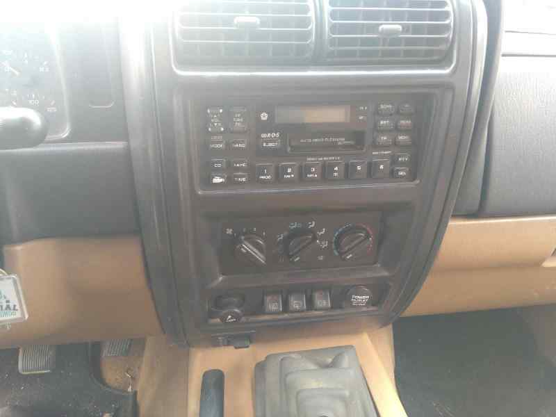JEEP Cherokee 2 generation (XJ)  (1997-2001) Music Player Without GPS 24680819