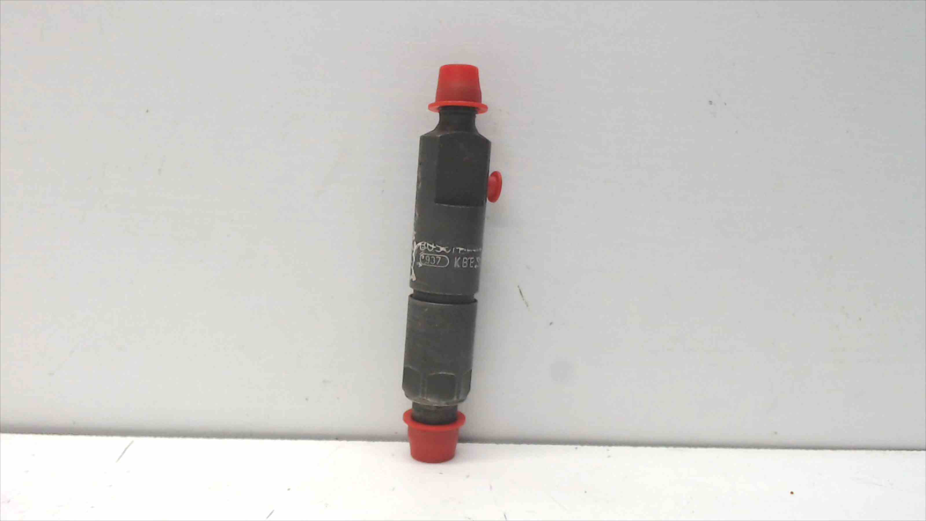 LAND ROVER Range Rover 1 generation (1970-1994) Fuel Injector KBE58S44 24689898