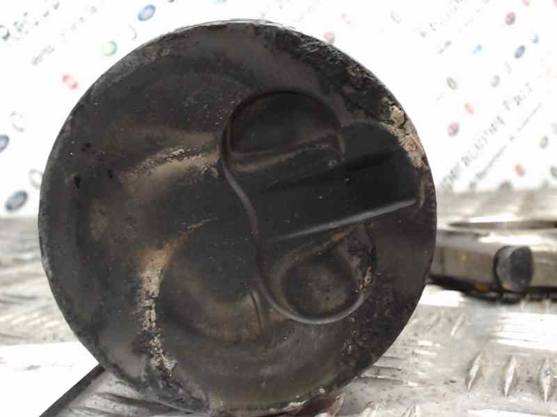 CITROËN C15 Piston MOTOR161A 24679658