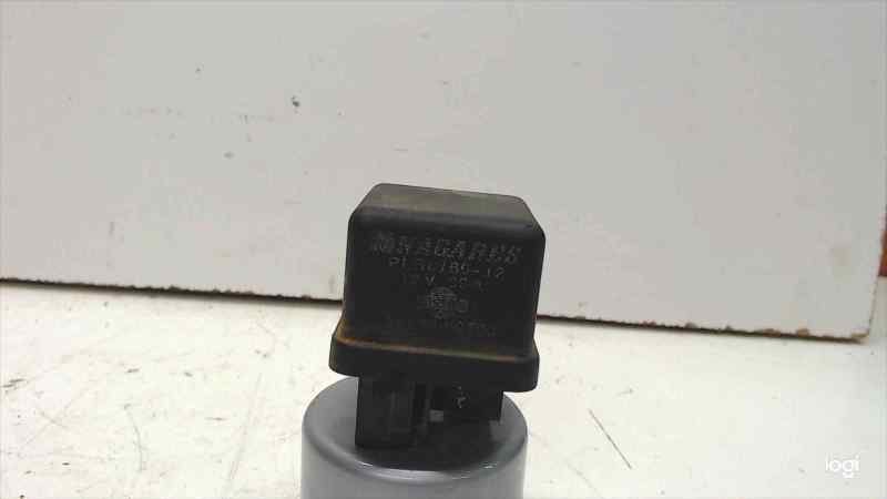 VOLVO Maverick 1 generation (1993-1998) Relays 2523069T00, TD27T 24682086