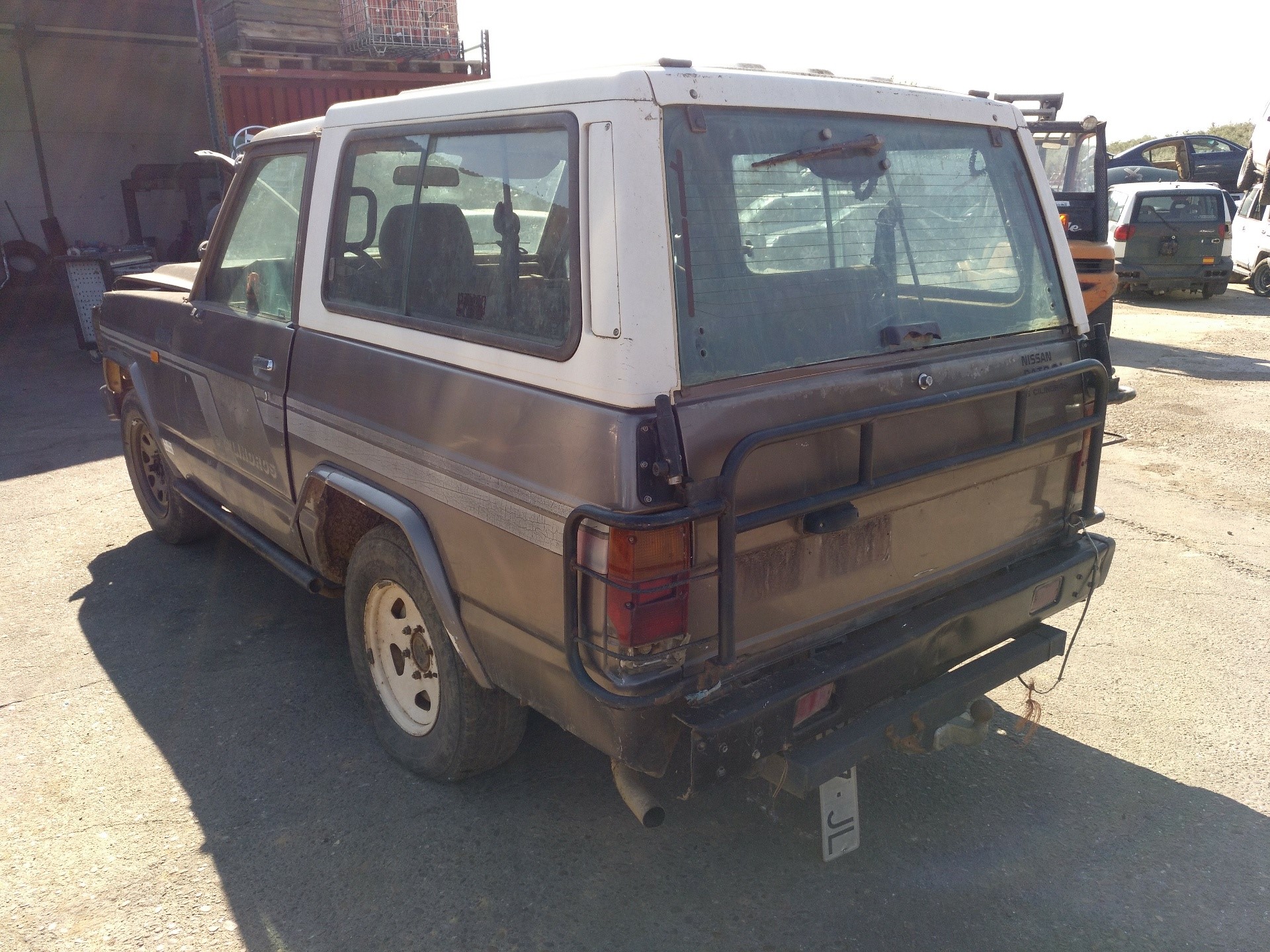 NISSAN Other Body Parts SD33 24289036