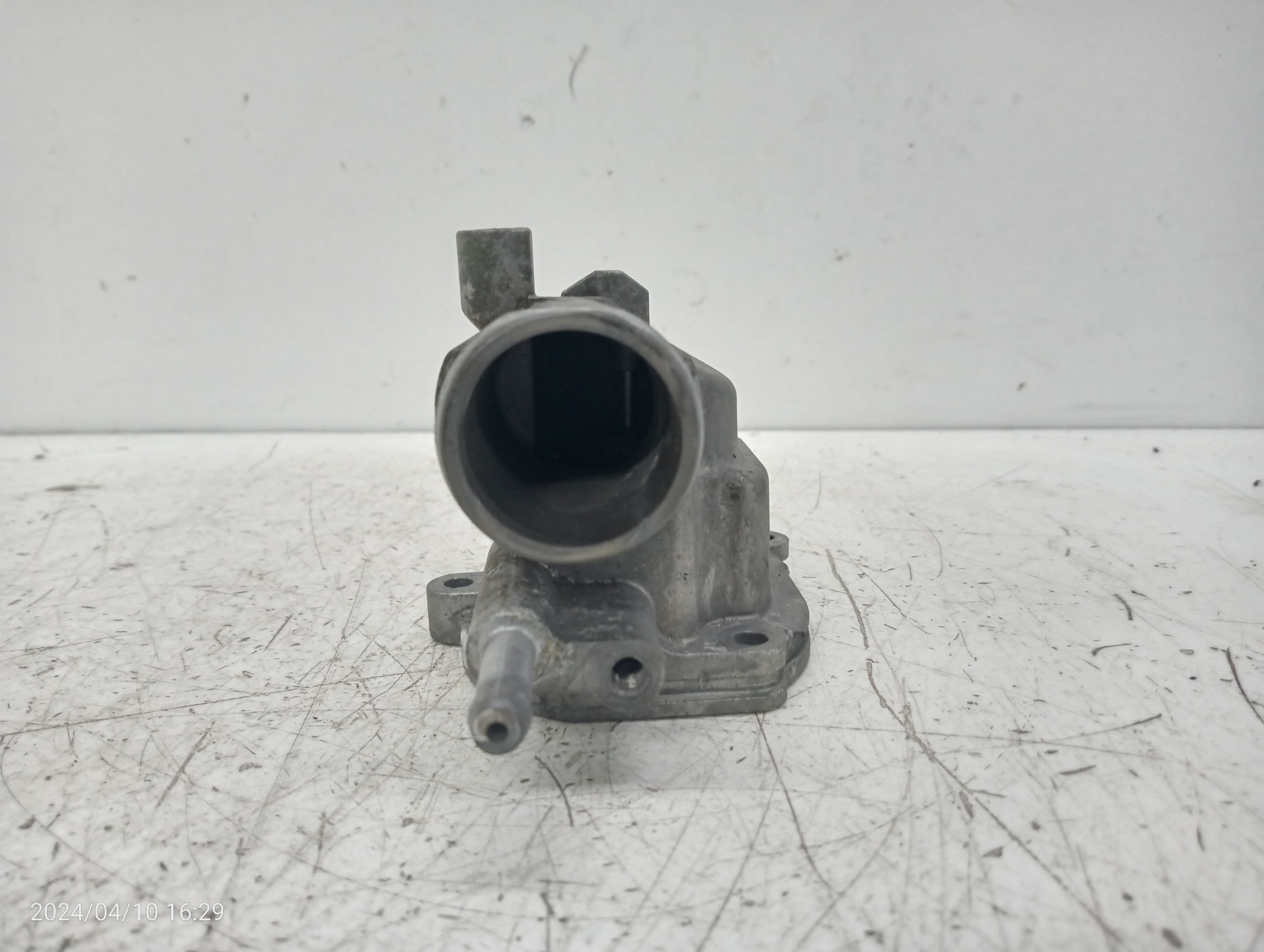 MERCEDES-BENZ Termostat A6462000715 24692496