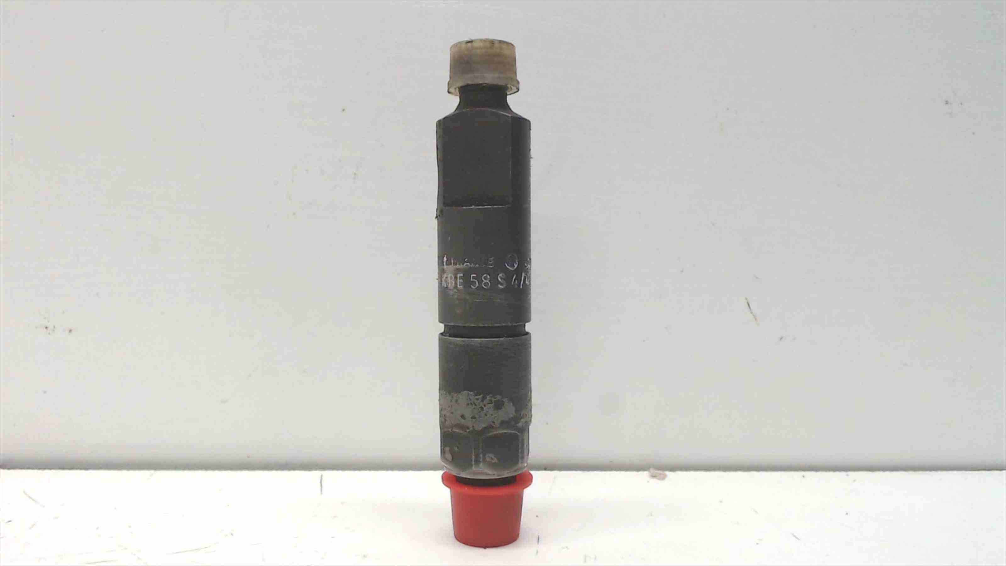 LAND ROVER Range Rover 1 generation (1970-1994) Fuel Injector KBE58S44 24689893