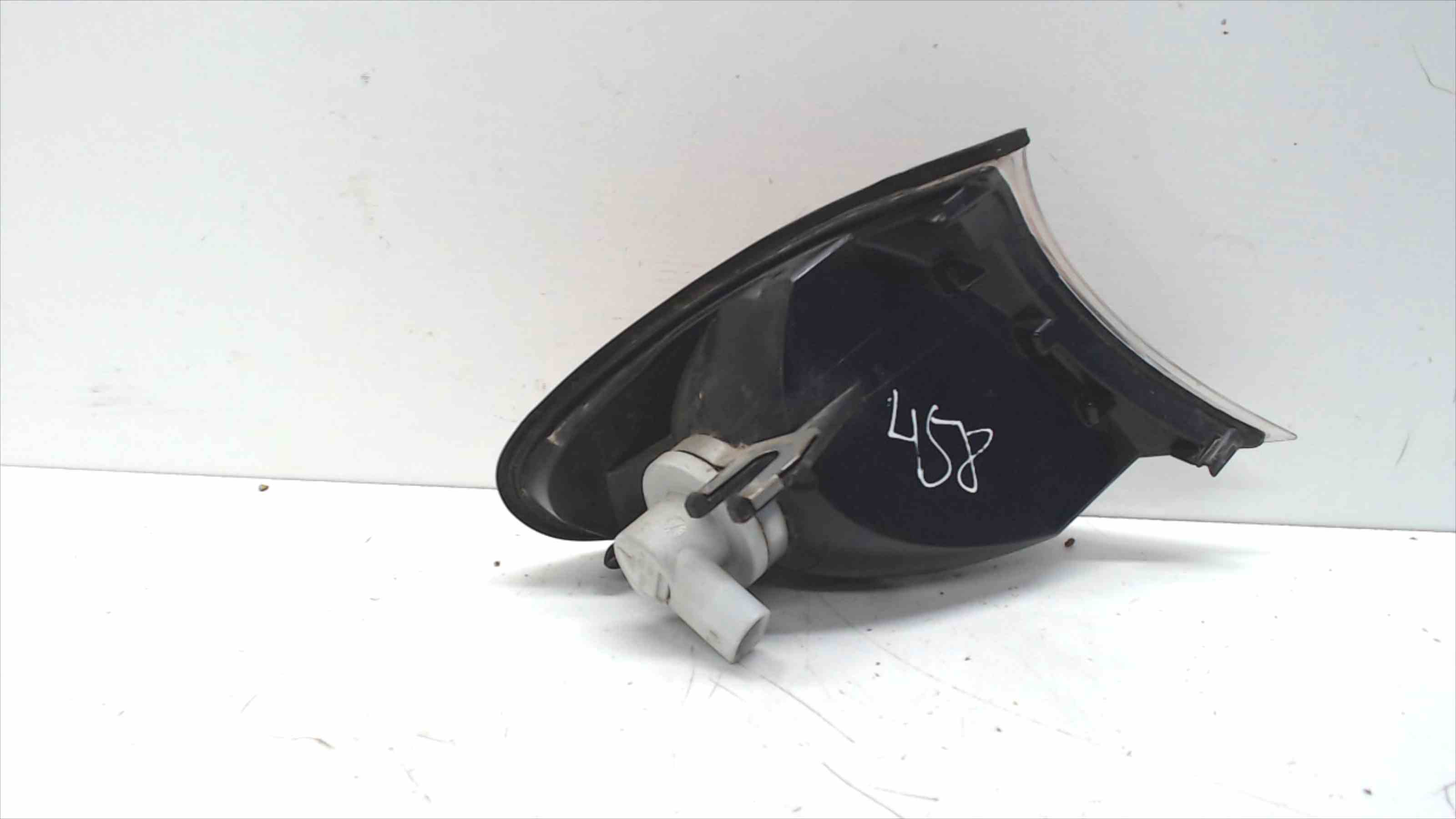 BMW 3 Series E46 (1997-2006) Front Right Fender Turn Signal 388701 24689125