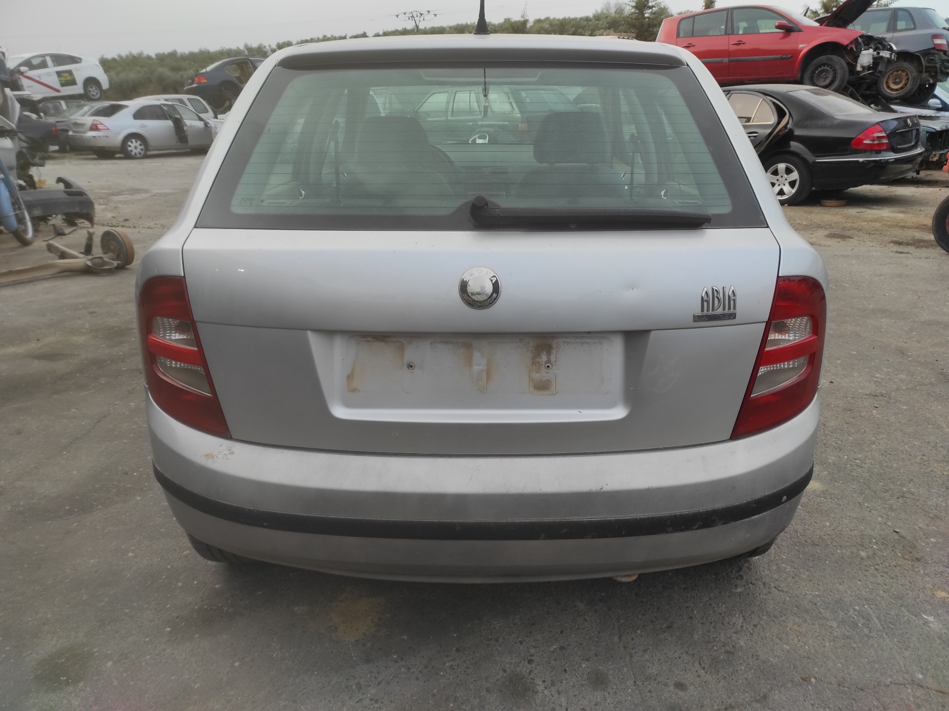 SKODA Fabia 6Y (1999-2007) Крышка багажника 6Y0827025 22538323