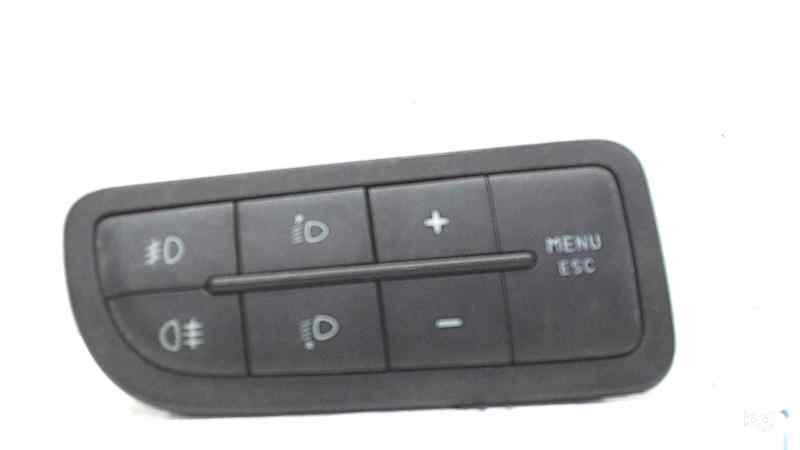 FIAT Grande Punto 1 generation (2006-2008) Переключатель кнопок 735367268, 199A5000 24682346